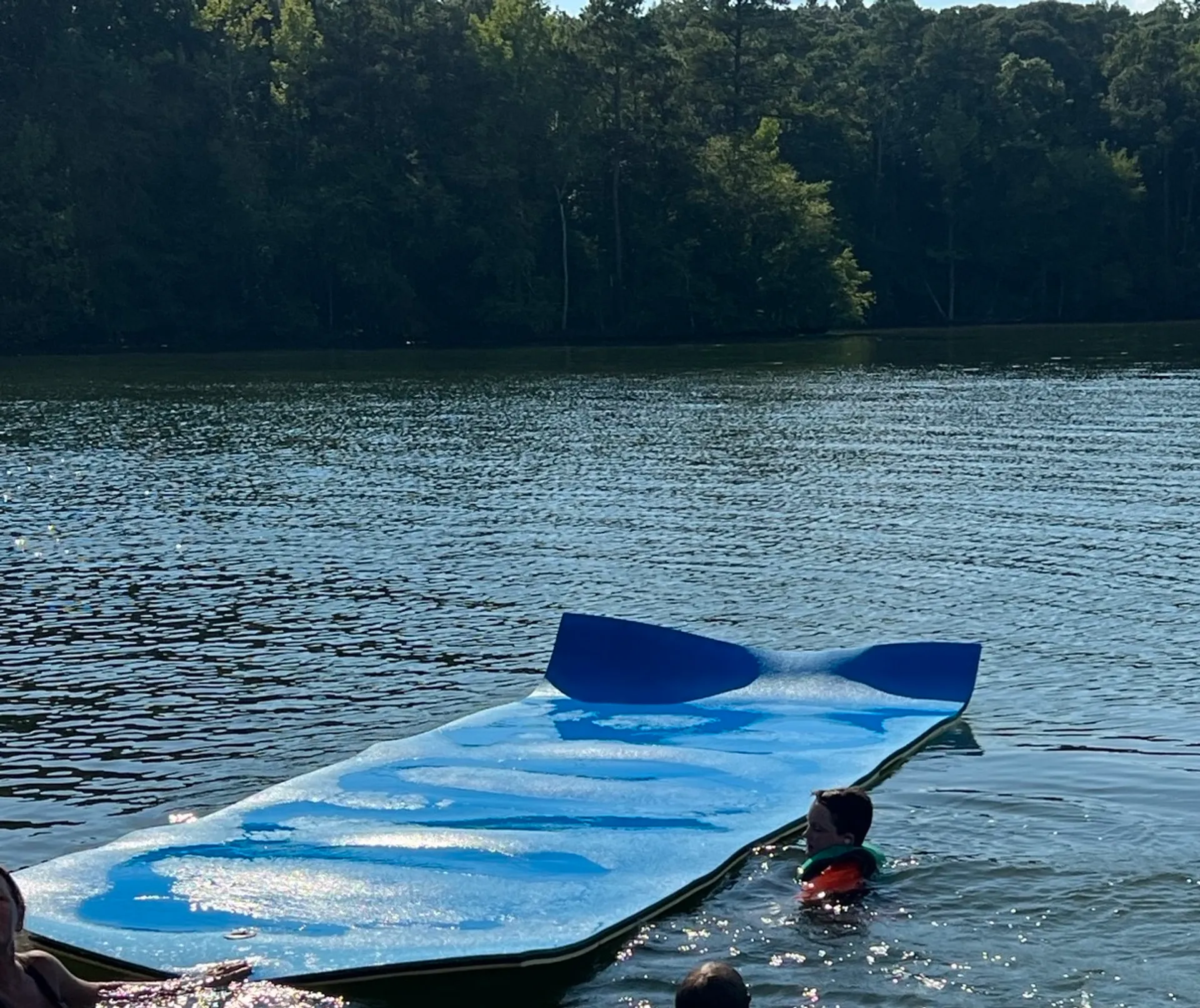 Enjoy beautiful Lake Martin on this 23ft Godfrey Sweetwater