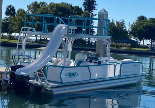 Rent a Aloha pontoon in Frisco, TX near me