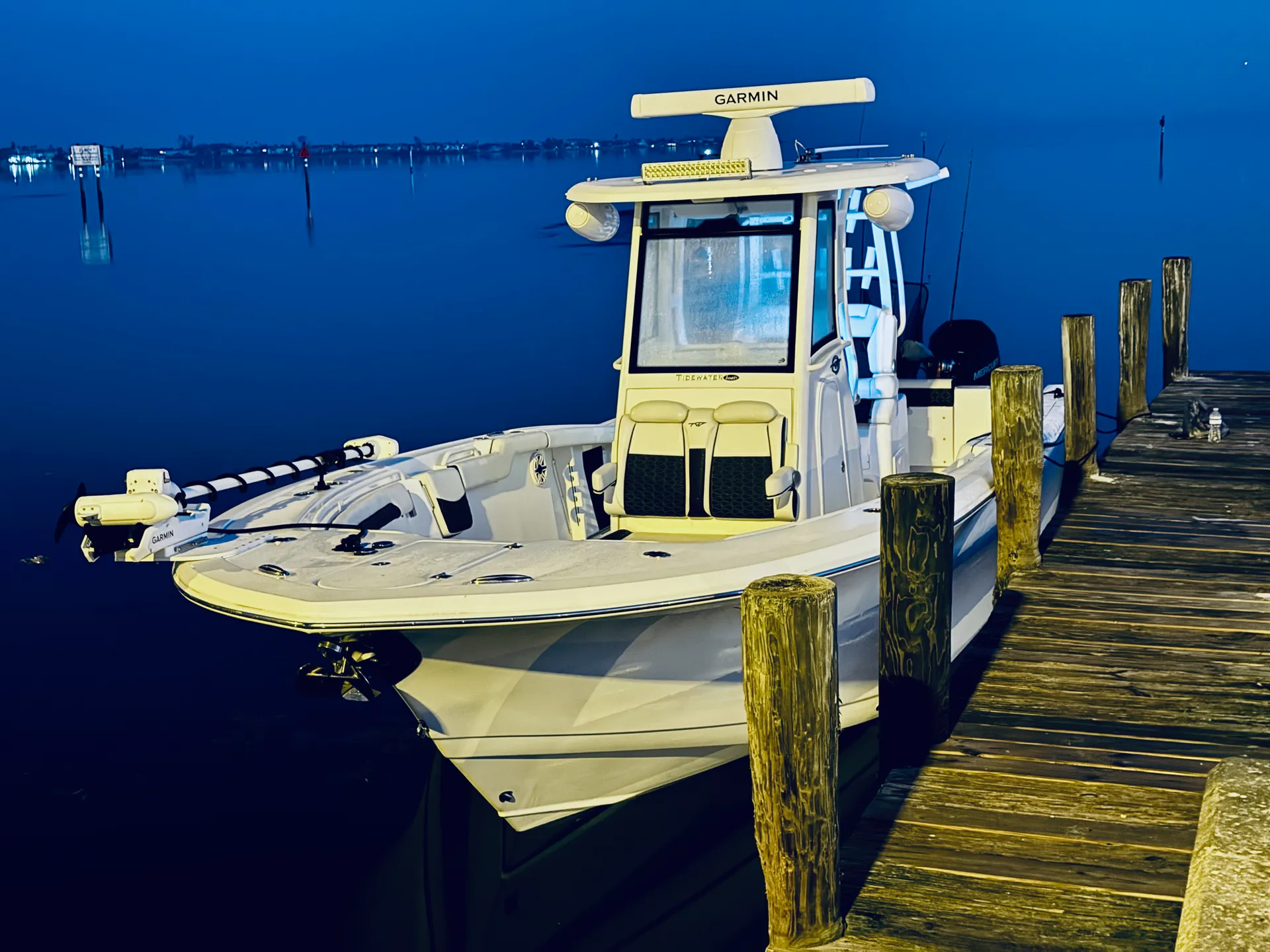Tidewater 292 CC Adventure in Holmes Beach, FL — photo 3