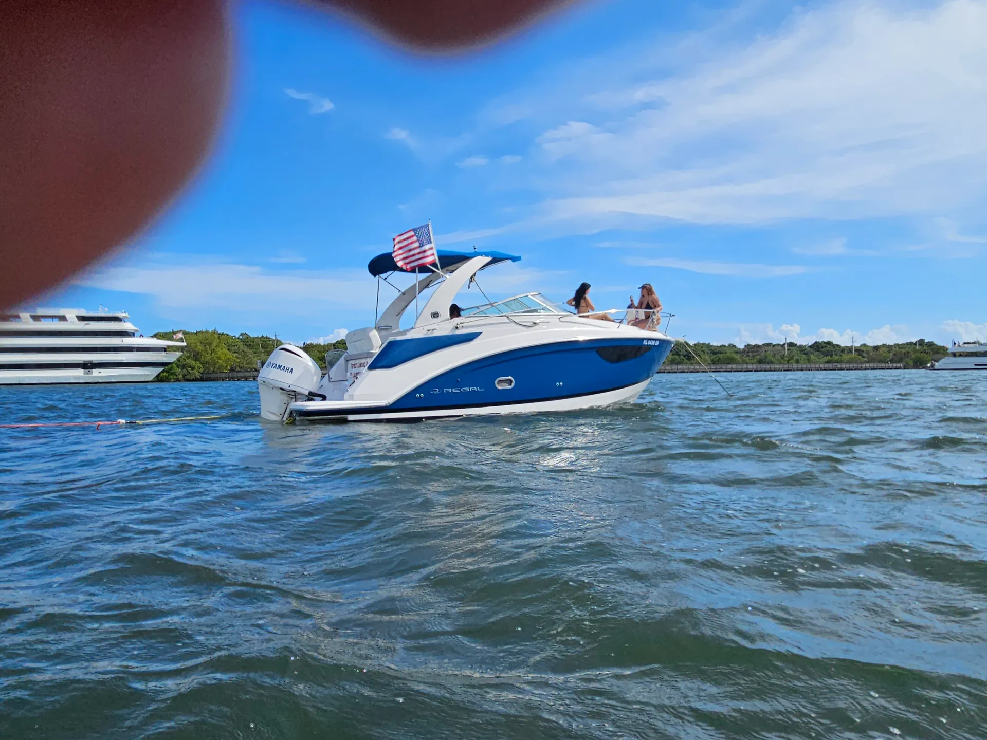 2019 Regal 26 XO – Luxury Express Cruiser with A/C, Full Cabin & Yamah