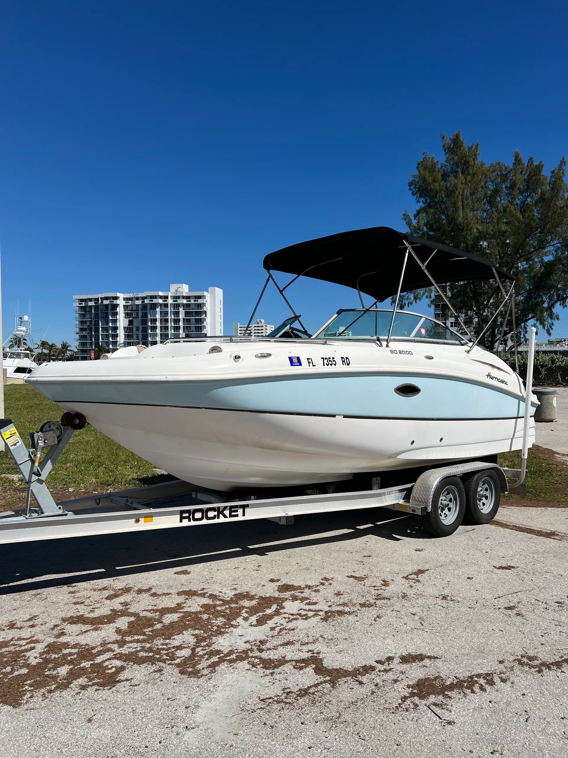 Blue lagoon 22` deck boat perfect for cruising-sandbars and more!