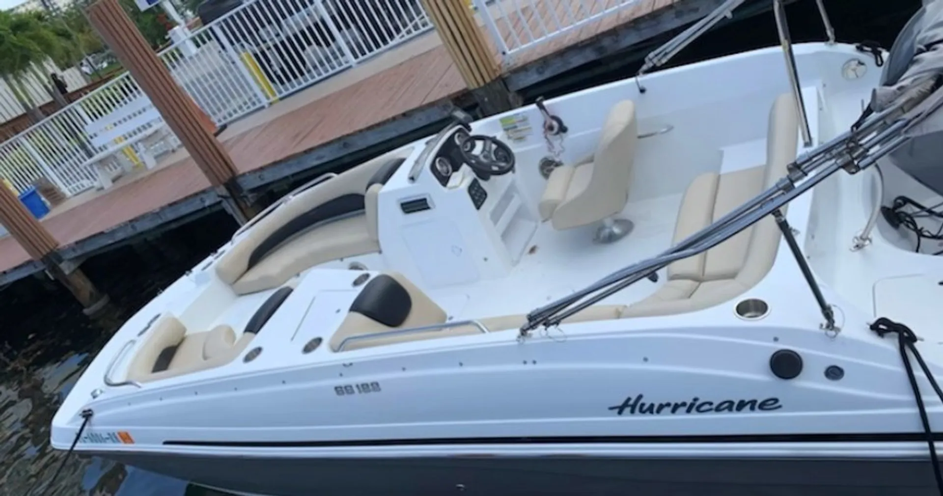 Blue lagoon 22` deck boat perfect for cruising-sandbars and more!