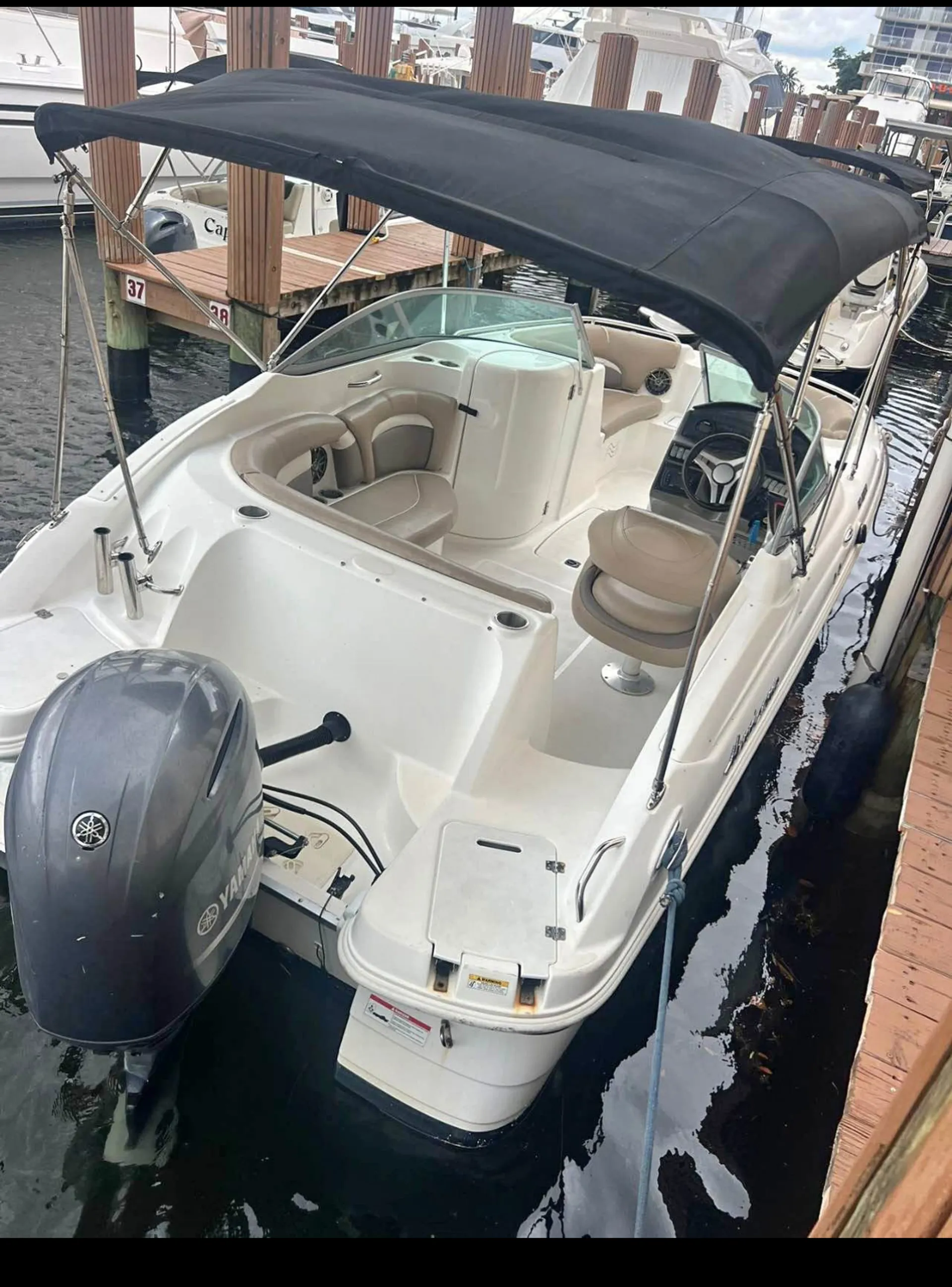 Blue lagoon 22` deck boat perfect for cruising-sandbars and more!