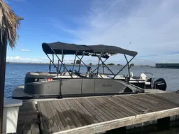 2024 Avalon LSZ 2385 Pontoon! Great for Family and Fishing!