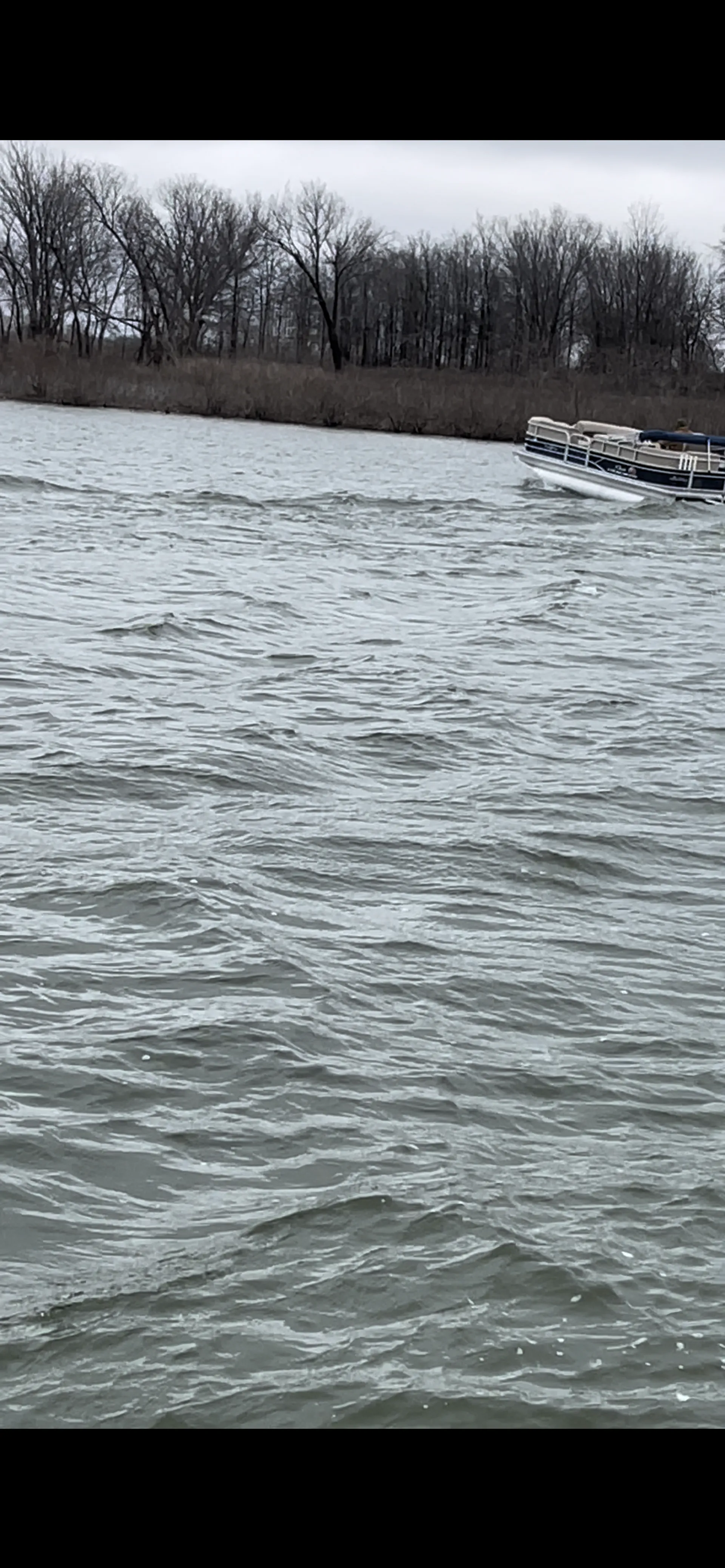 20ft Party Barge – 90HP Pontoon for the Ultimate Lake Adventure!