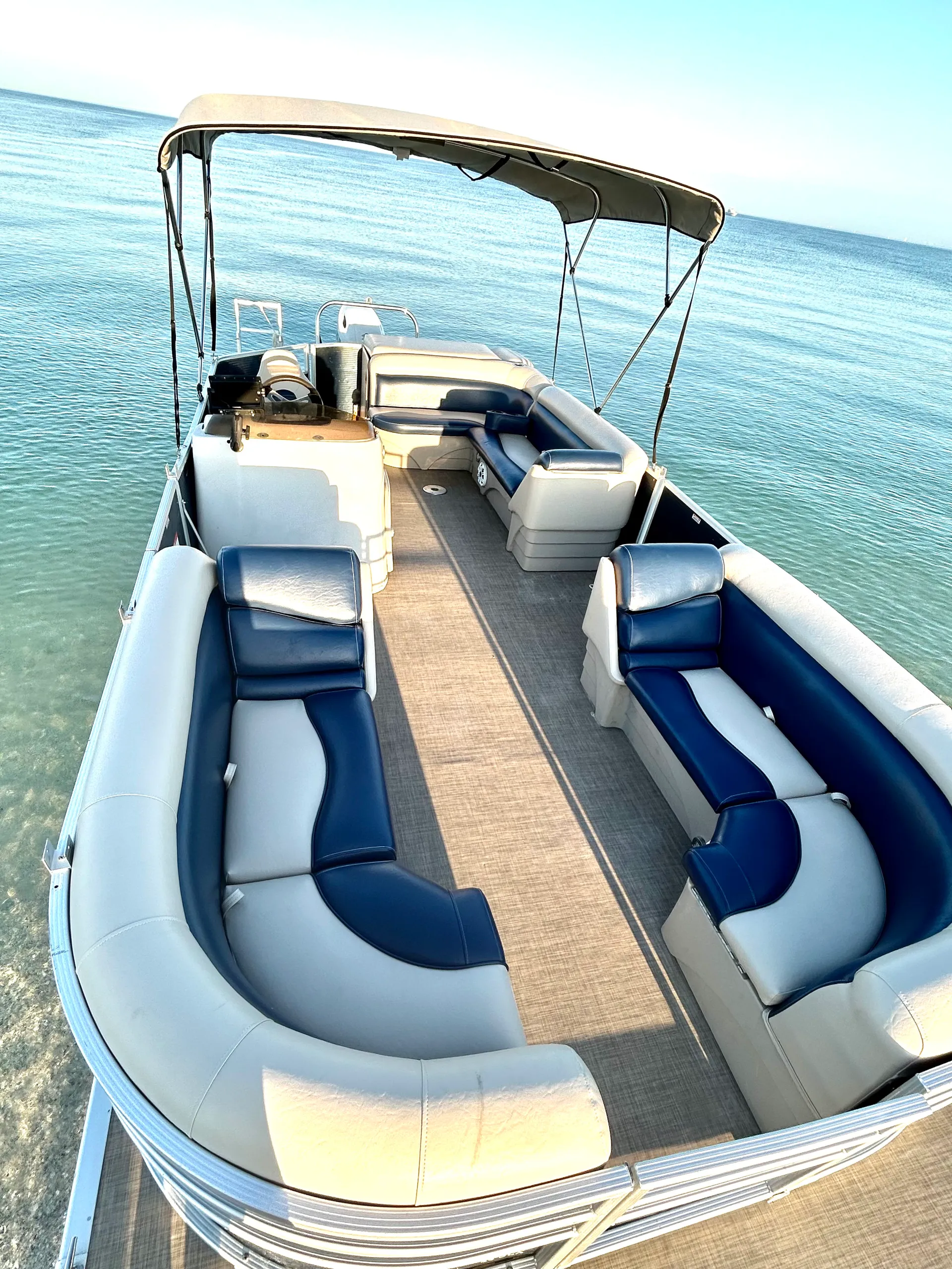 Tritoon Bennington 175 HP