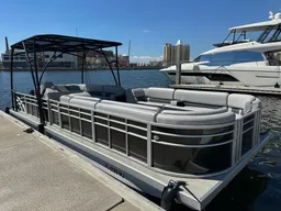 Luxury Pontoon Cruise in Downtown Tampa boat photo