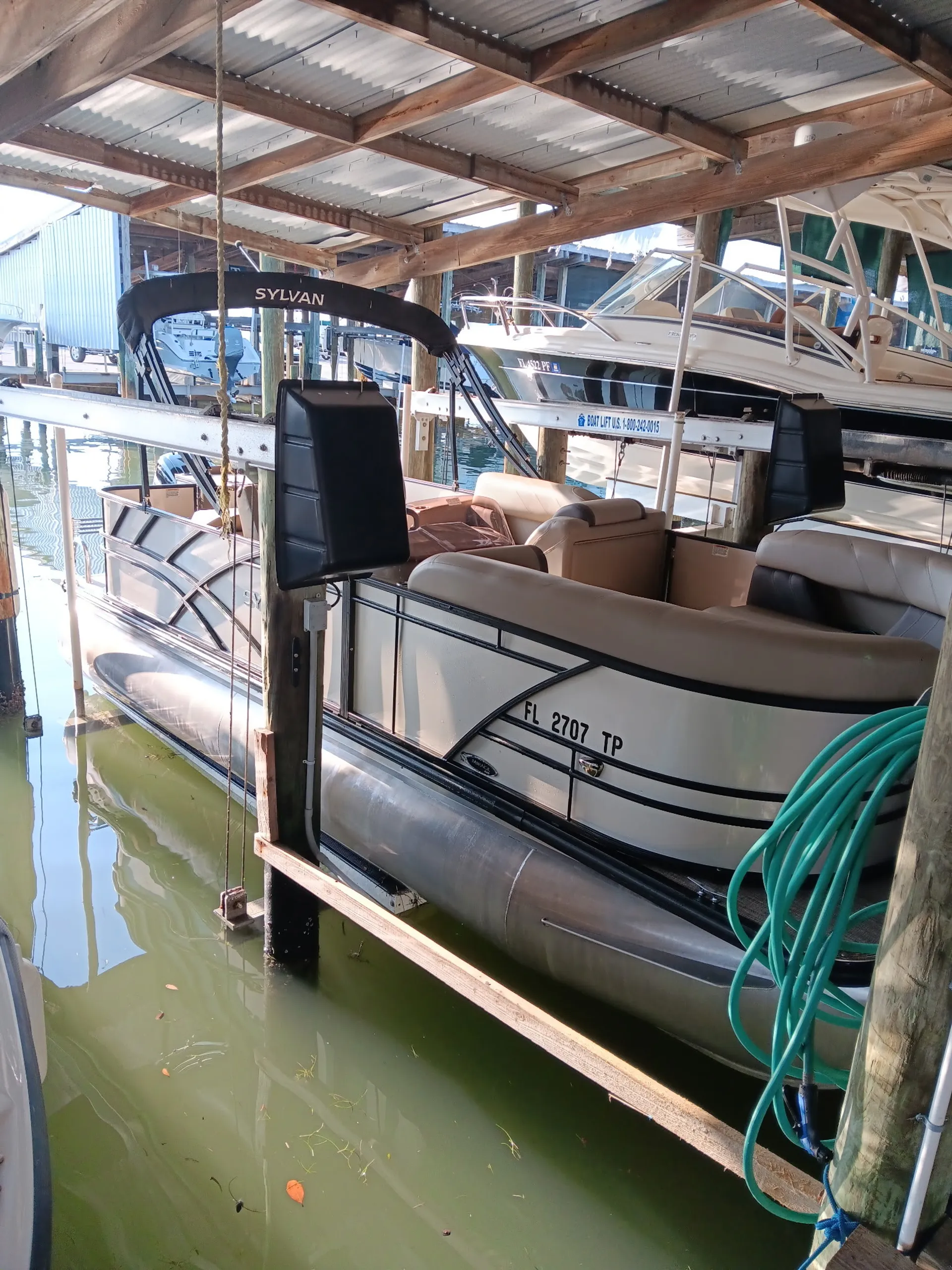 NEW: Luxury Captained Boat: Cruise, Swim, & Soak up the Sun!