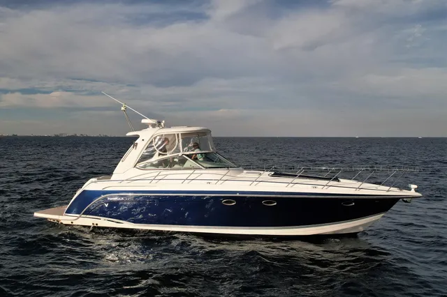 Rent a Formula by Thunderbird cruiser in Chicago, IL near me