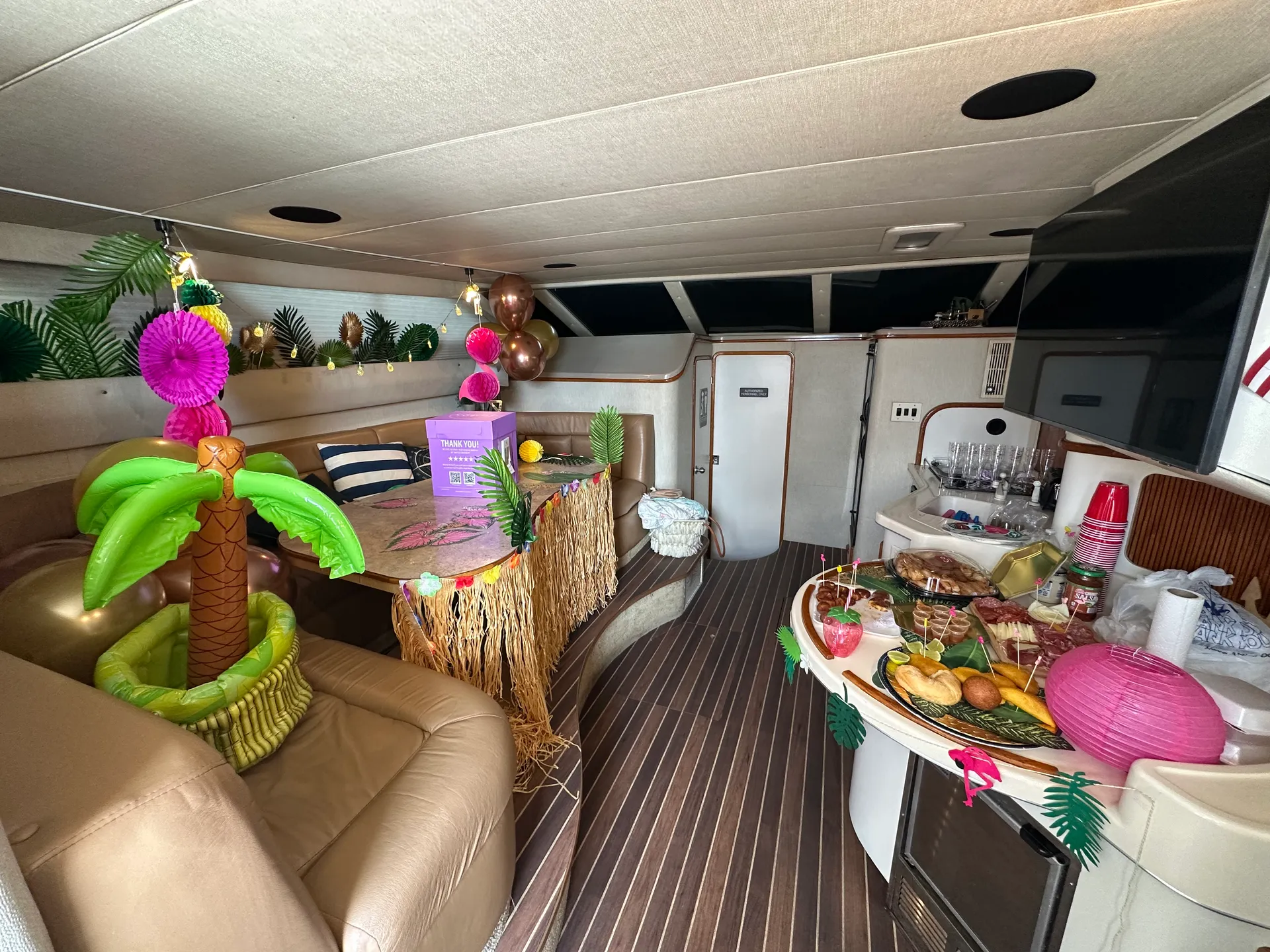 FREE HOUR ! 50' SEA RAY YACHT RENTAL, MIAMI FL (NO HIDDEN FEES) 