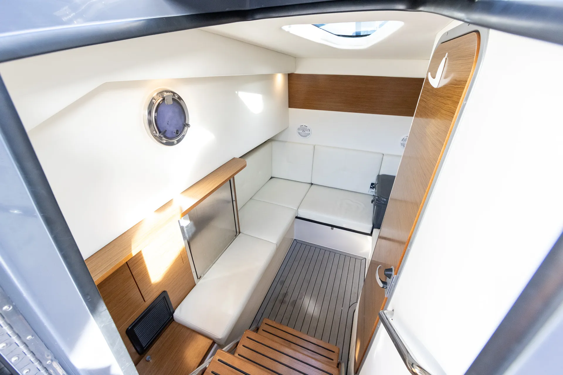 35ft Luxury Sport Yacht Charter In Newport Beach