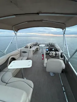 Tritoon in Tarpon Springs. 21’ Sylvan. boat photo