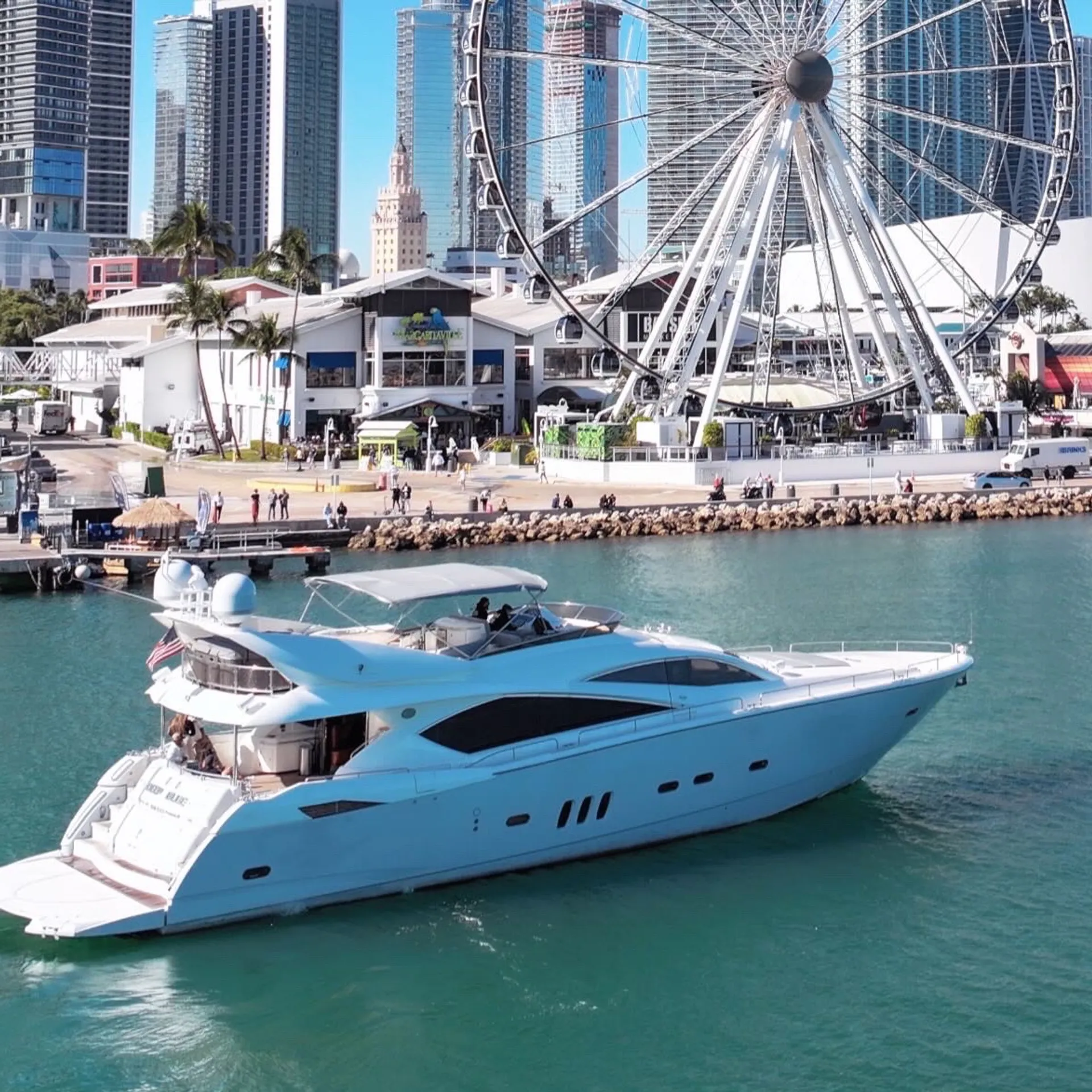 JACUZZI INCLUDED | 82FT 13PPL LUXURY YACHT MIAMI