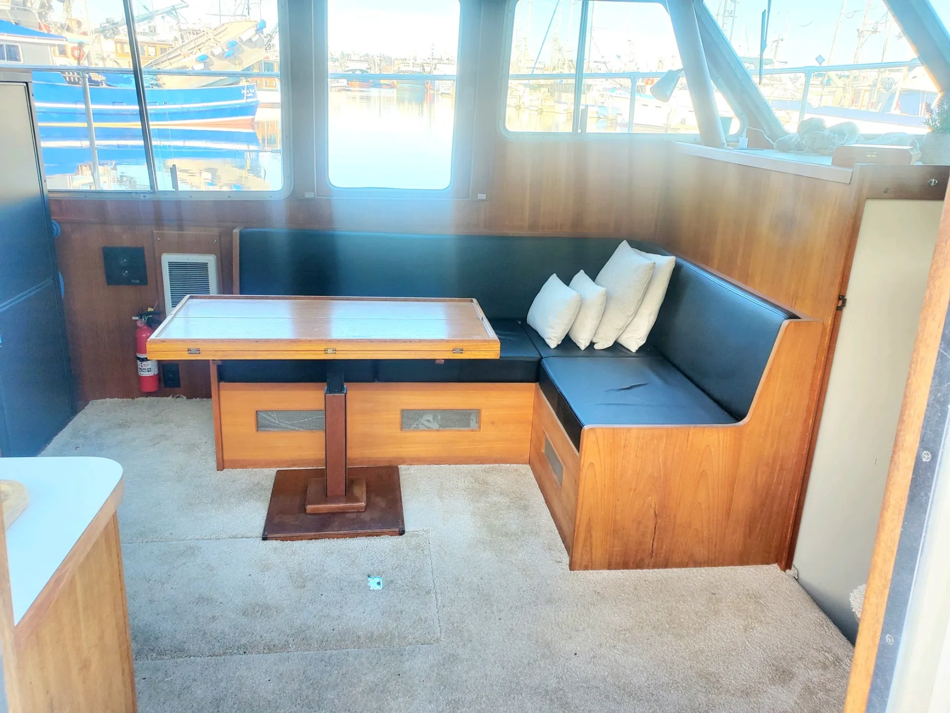 Tollycraft Boats Tri-Cabin in Seattle, WA — photo 5