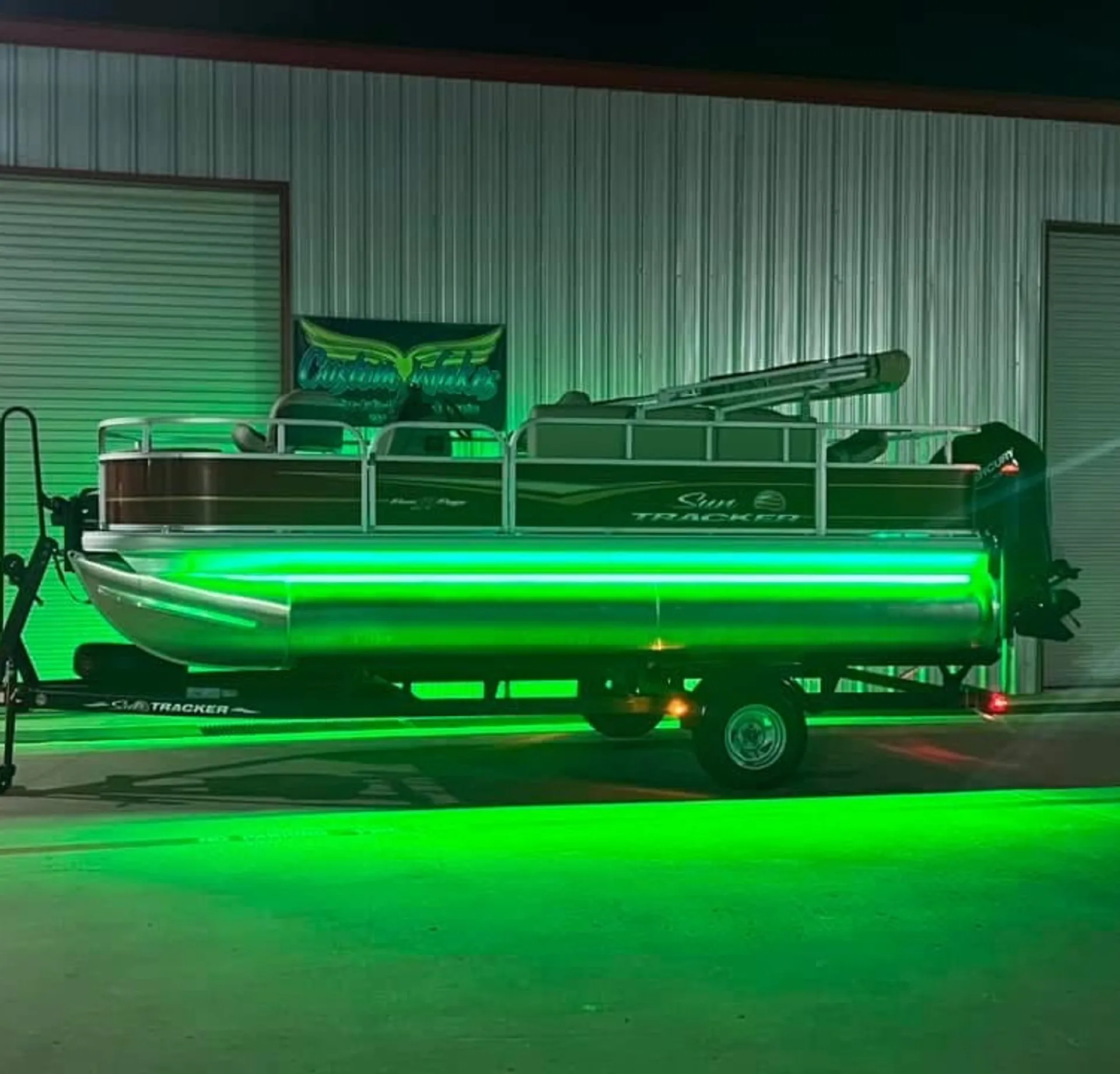 NEON MOON PONTOON CRUISE (2025 SUNTRACKER)