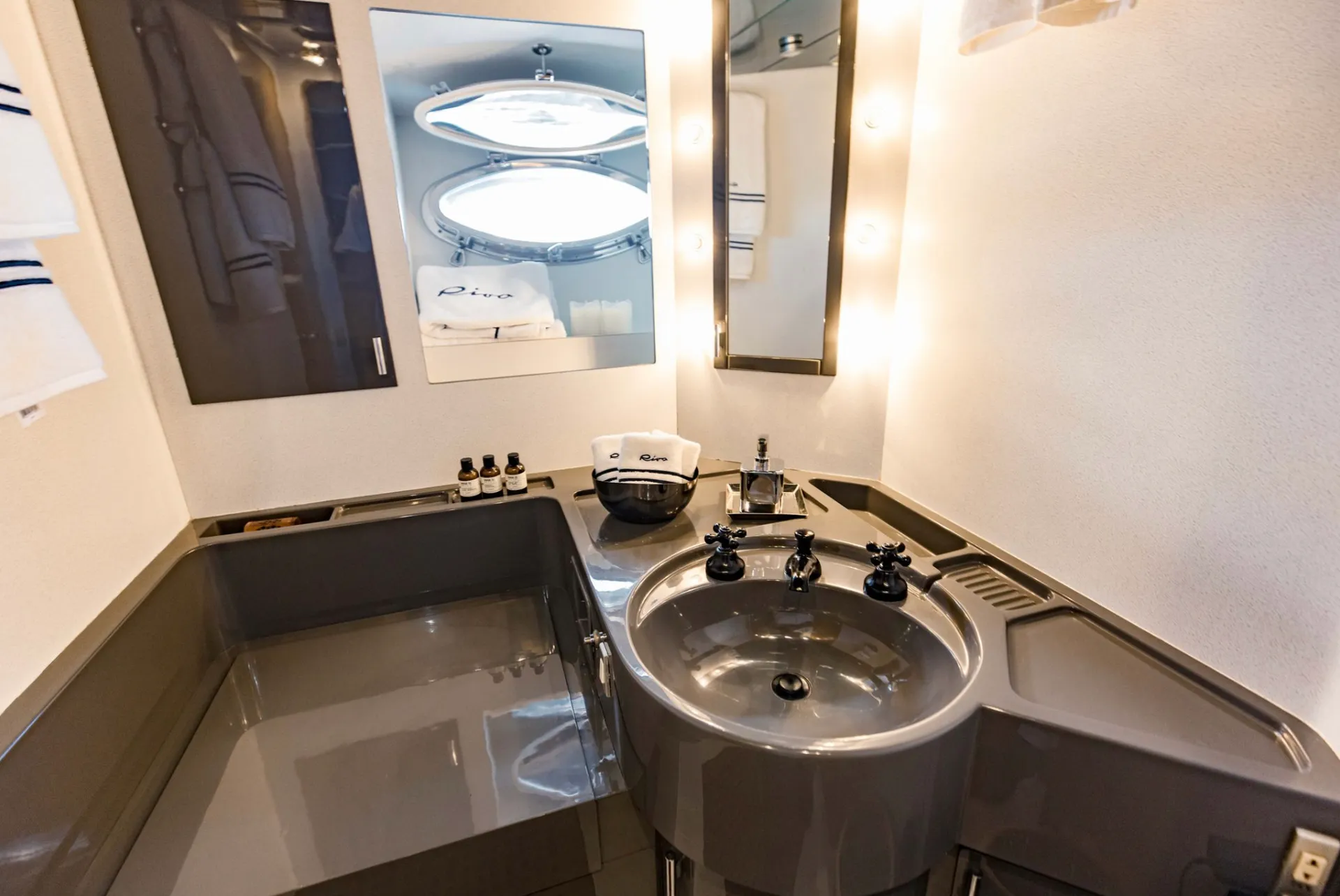 Private Yacht | Epitome of NYC Luxury | Available in NJ or BK 