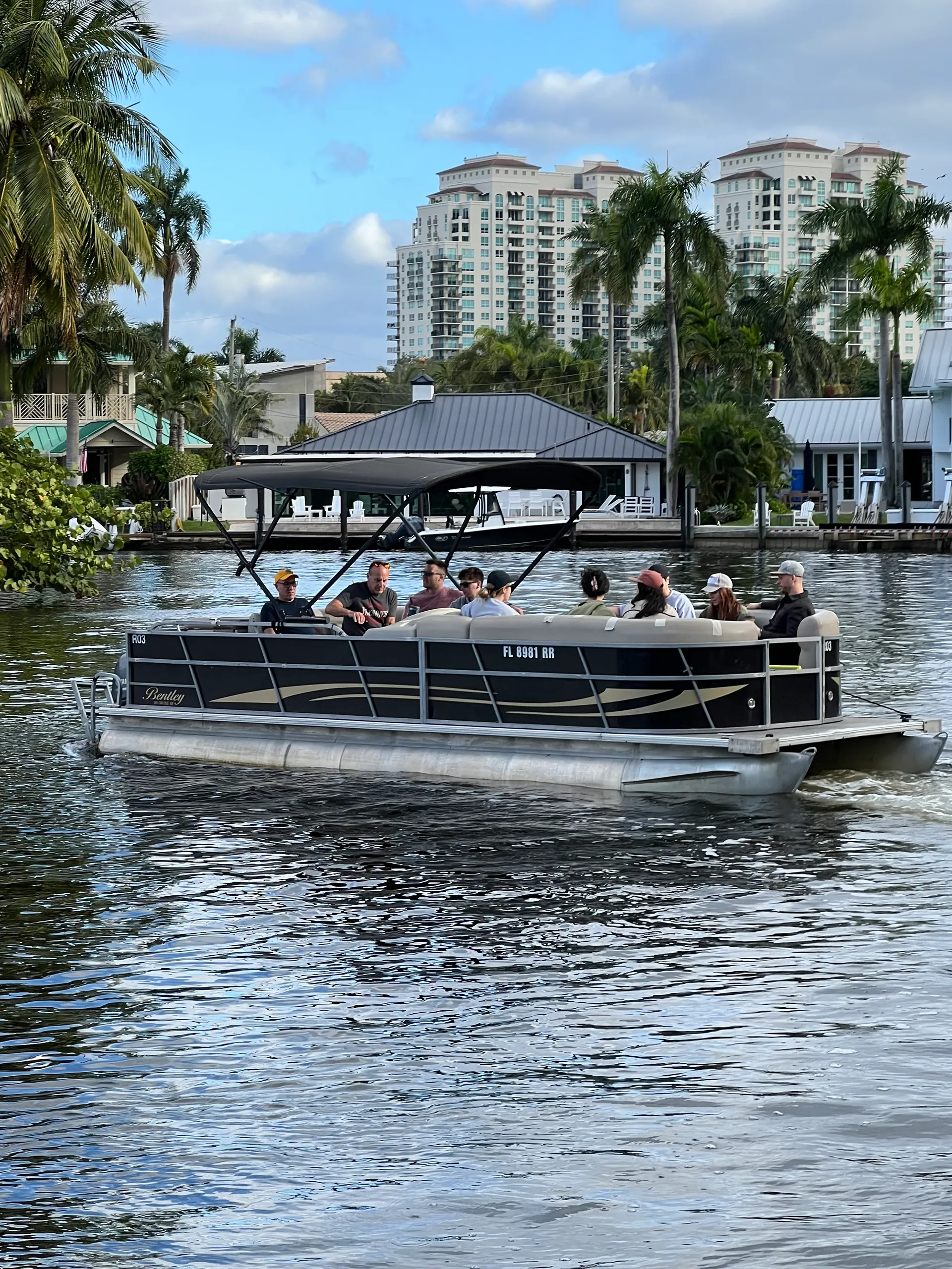 CREST PONTOONS 230 WAVE SLR in Fort Lauderdale, FL — photo 5