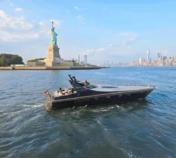 Private Yacht Siren | Epitome of NYC luxury | FiDi Manhattan Location