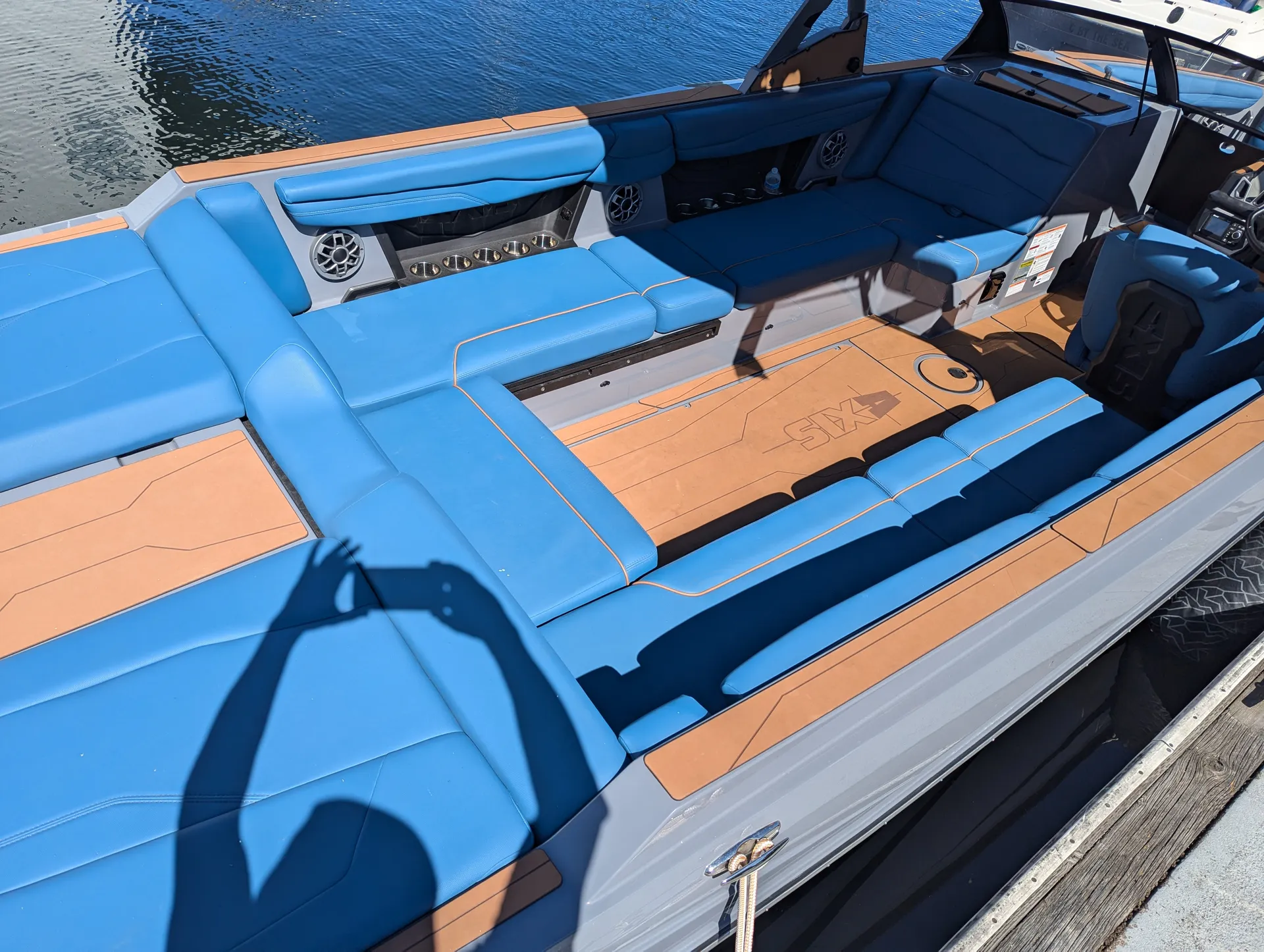 AXIS WAKE RESEARCH T250 in Seattle, WA — photo 3