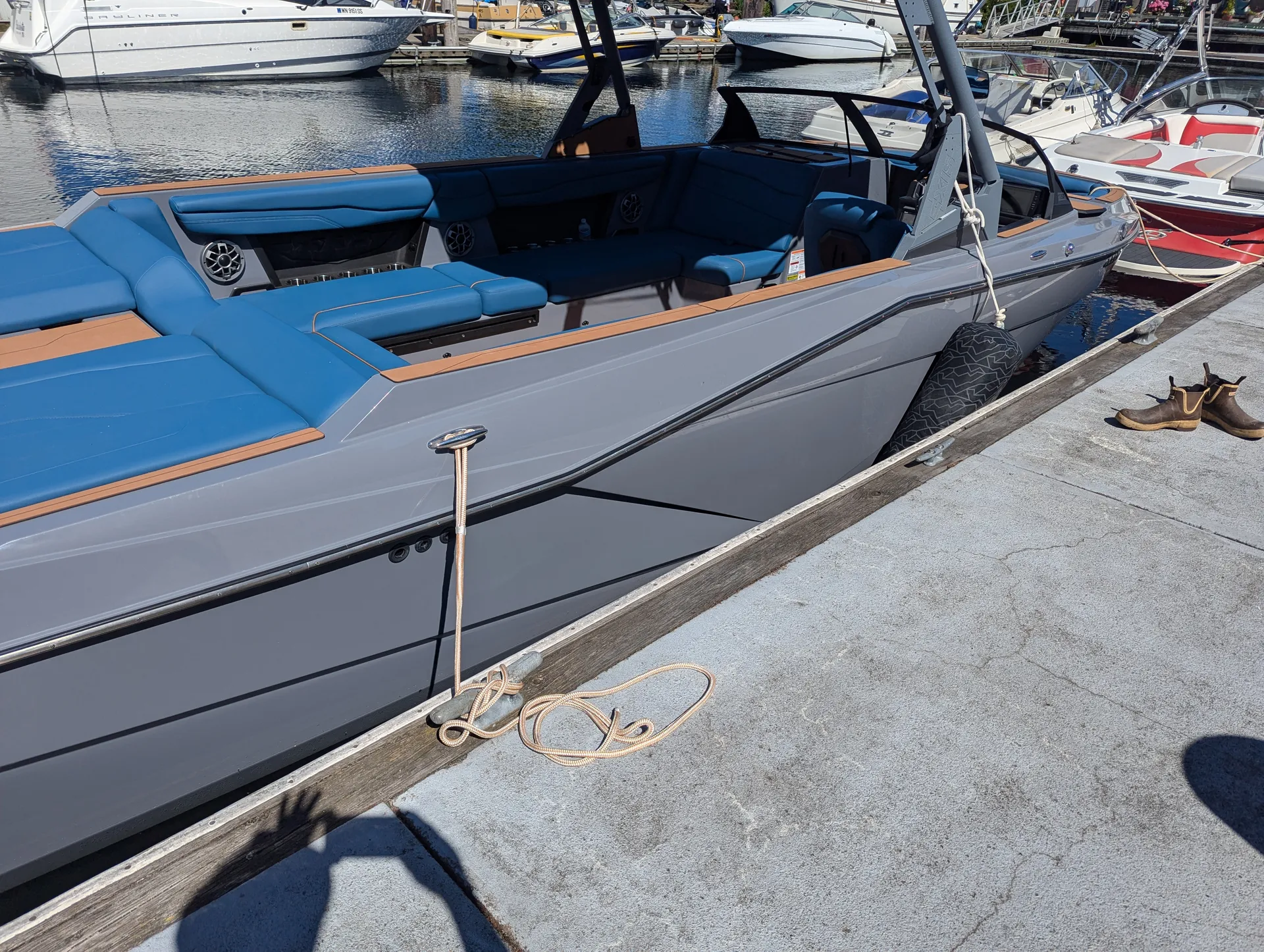 AXIS WAKE RESEARCH T250 in Seattle, WA — photo 4