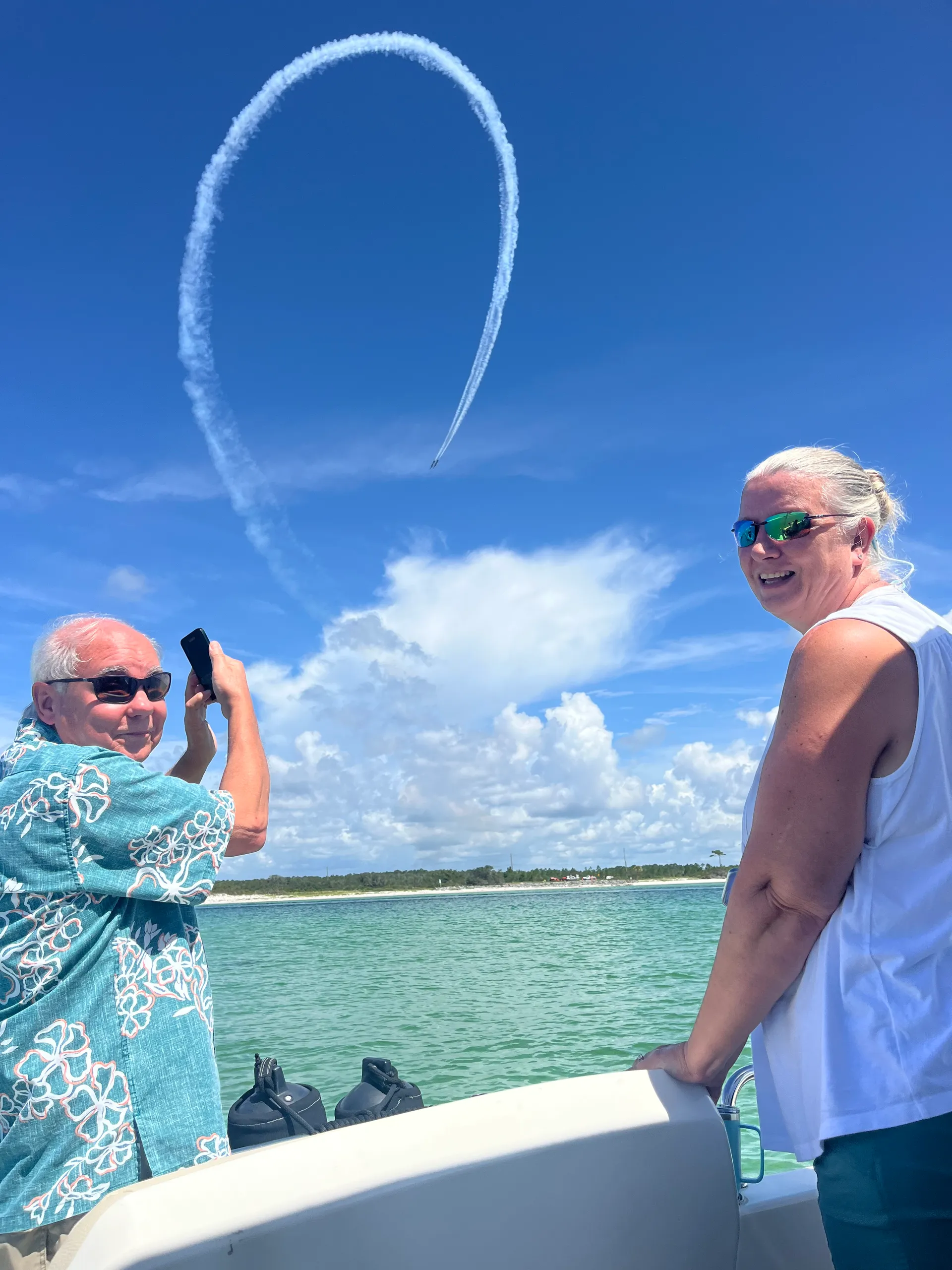 28' boat for Dolphin, sunset & Siteseeing Cruise in  Orange Beach, AL!