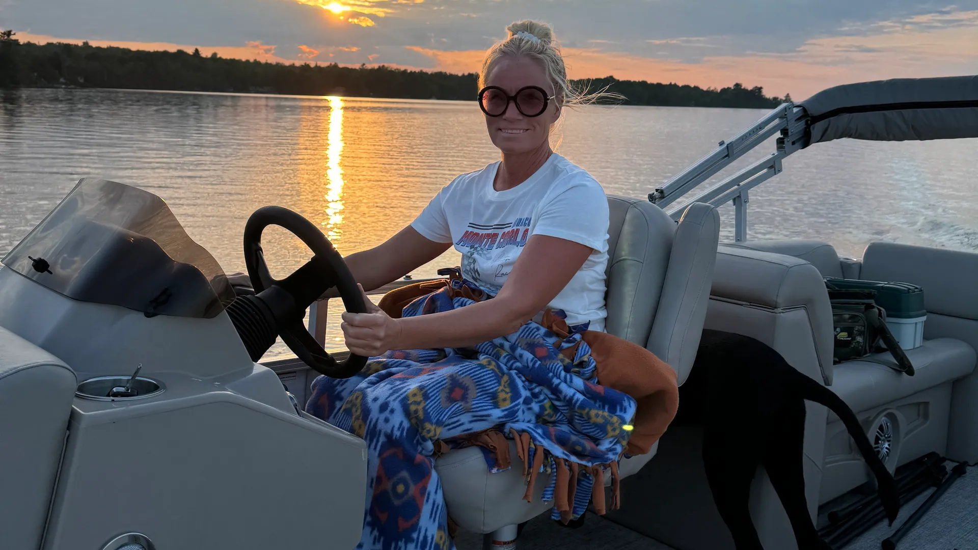 Brewer, Maine Pontoon adventure. Sightseeing, Swimming, Fishing.