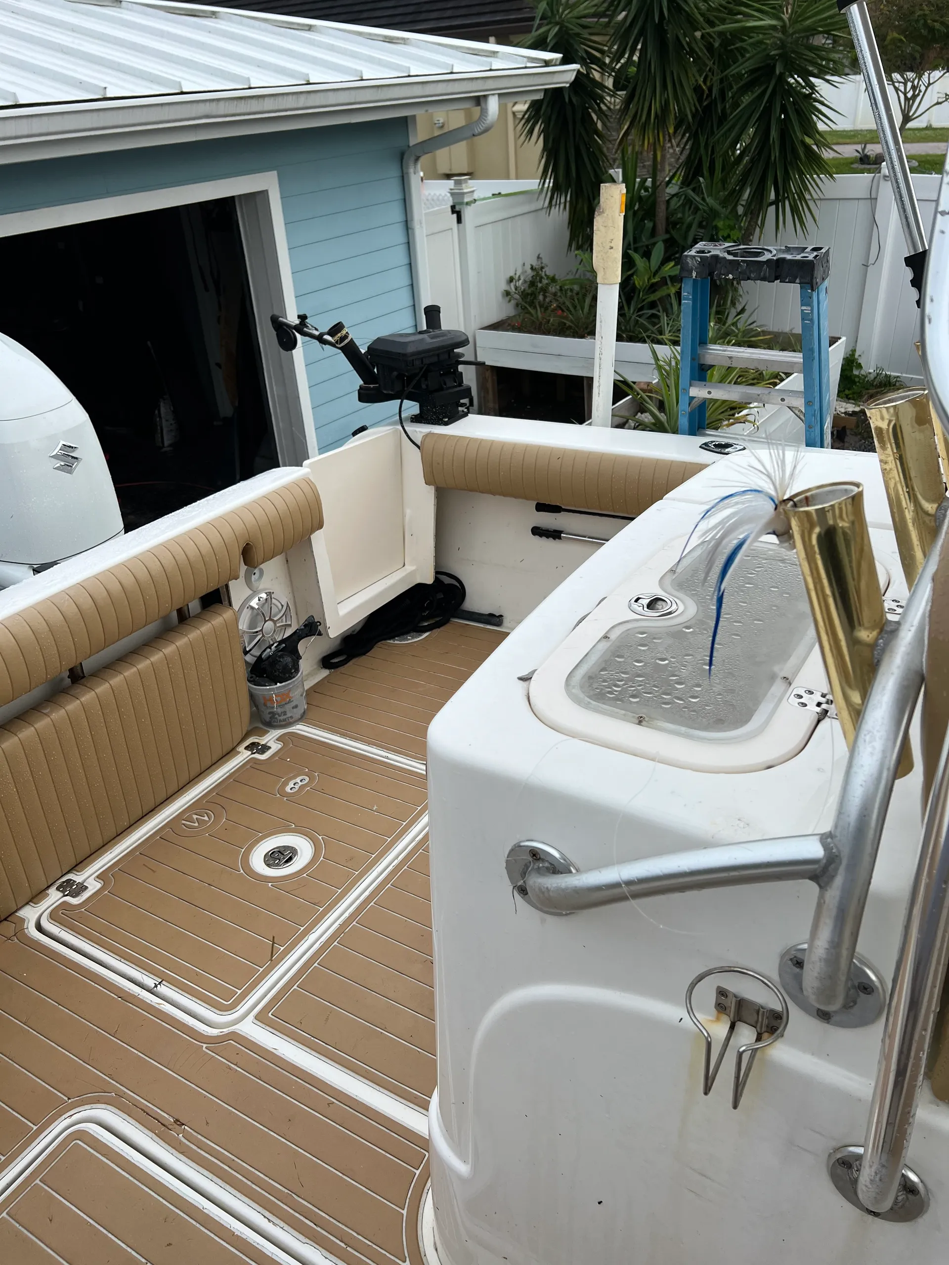 Adventure Awaits! Book the Fishing & Cruising Boat