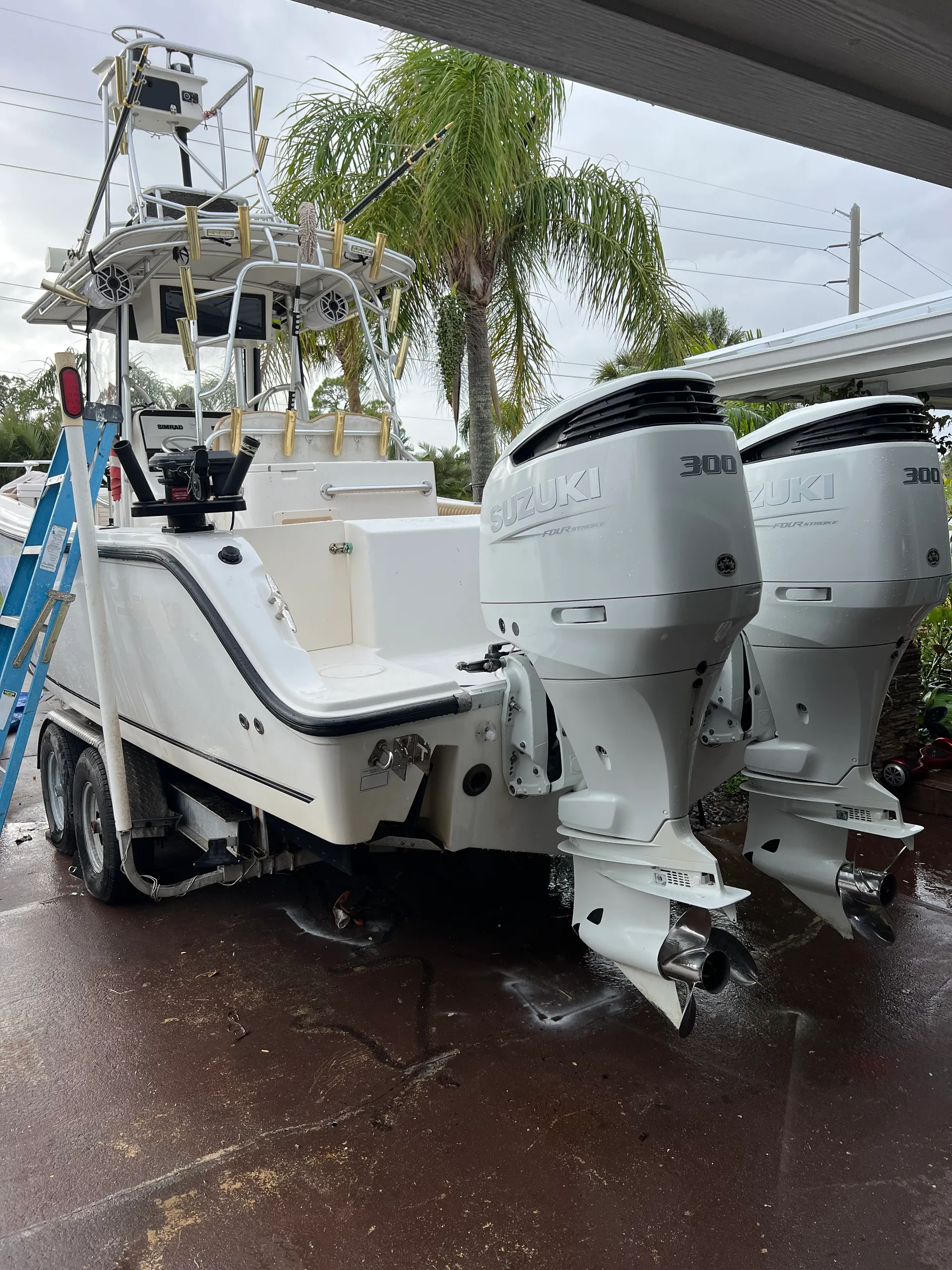 Adventure Awaits! Book the Fishing & Cruising Boat