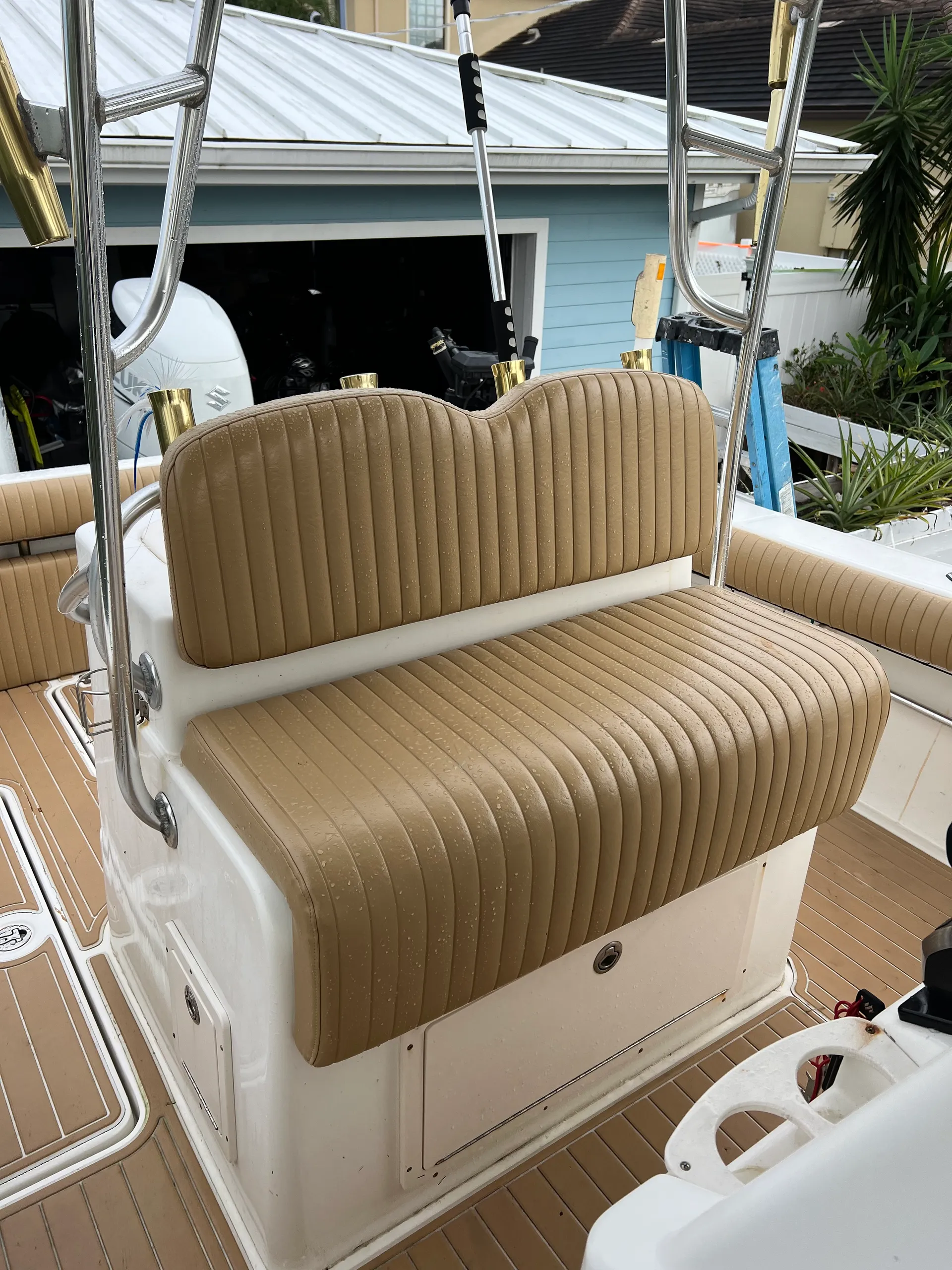 Adventure Awaits! Book the Fishing & Cruising Boat