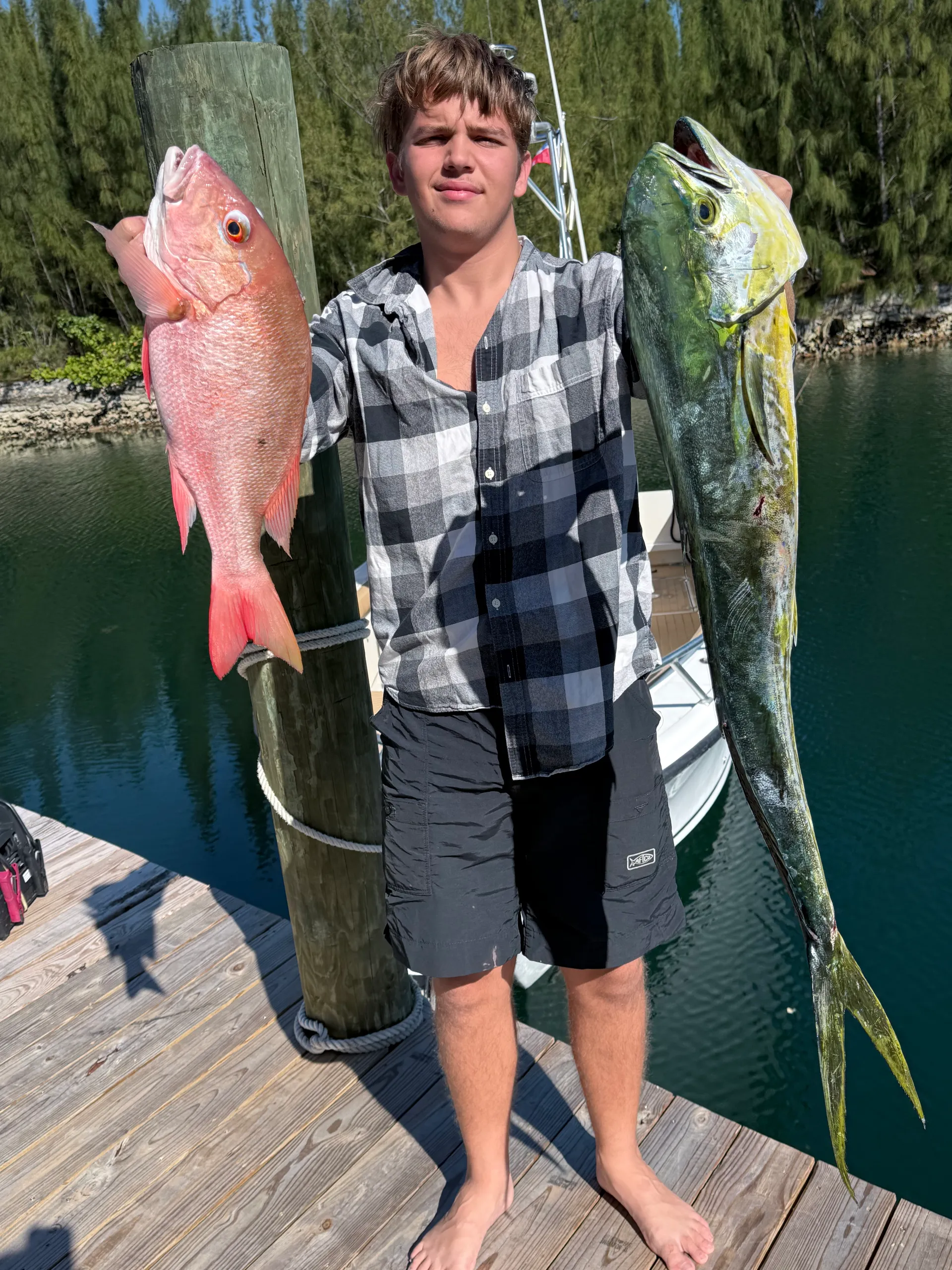 Adventure Awaits! Book the Fishing & Cruising Boat