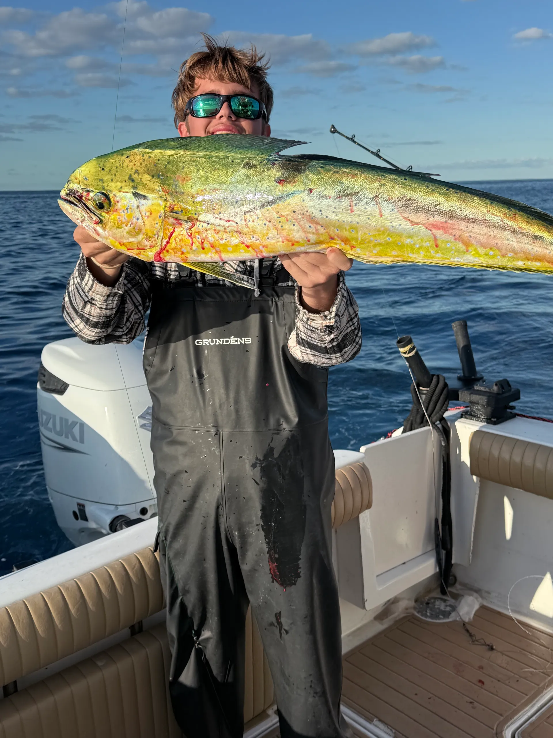 Adventure Awaits! Book the Fishing & Cruising Boat