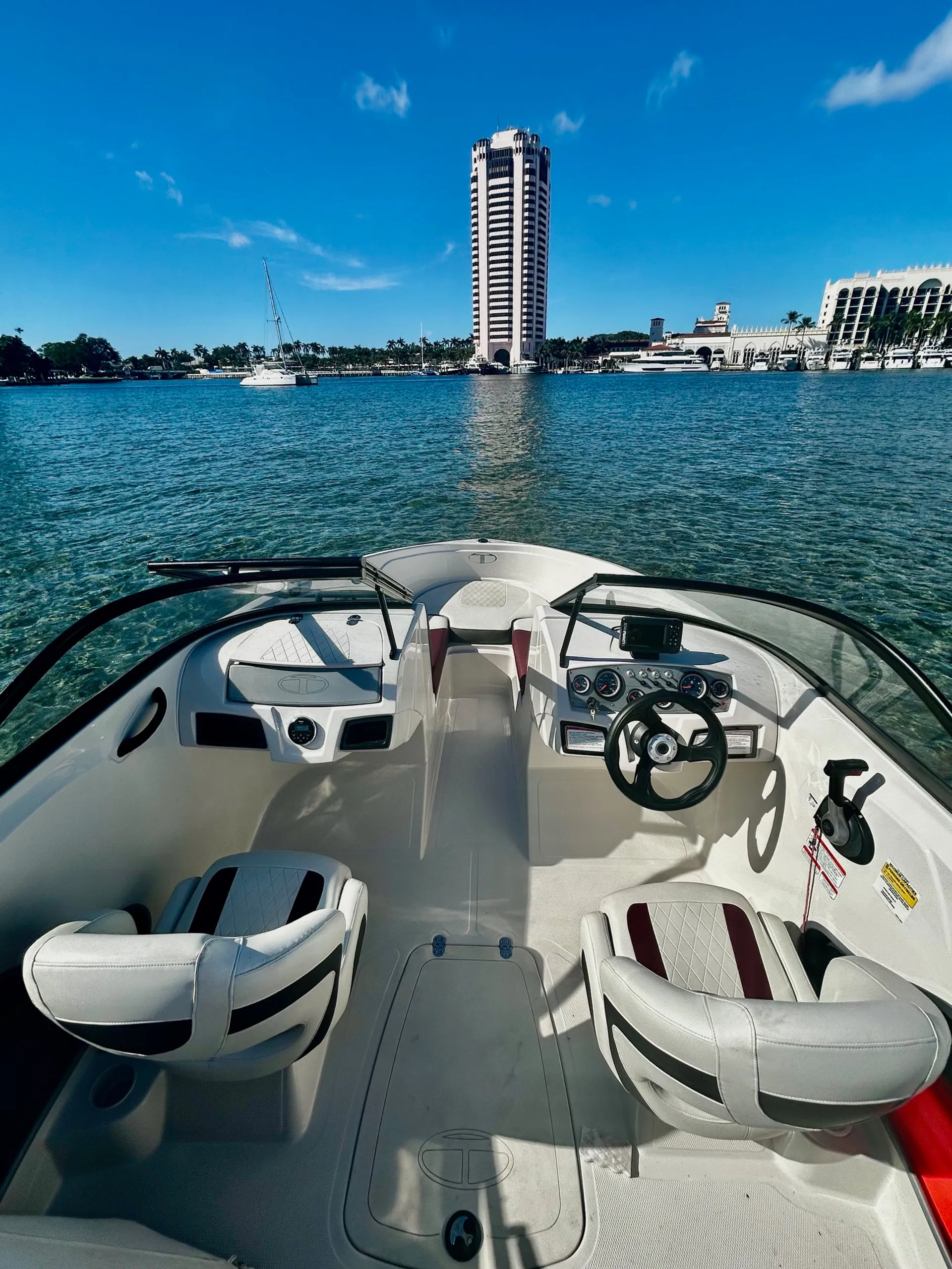TAHOE BY TRACKER MARINE 450 TS W/115EXLPT 4-S  in Boca Raton, FL — photo 10