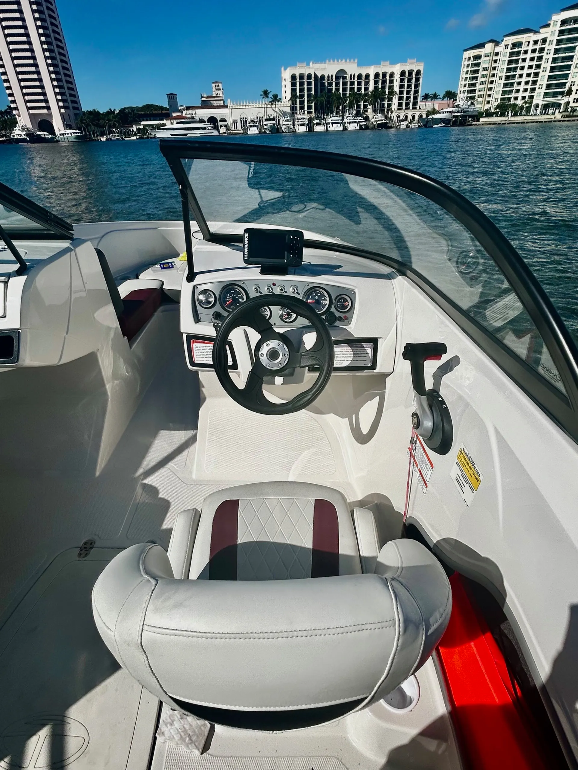 TAHOE BY TRACKER MARINE 450 TS W/115EXLPT 4-S  in Boca Raton, FL — photo 5