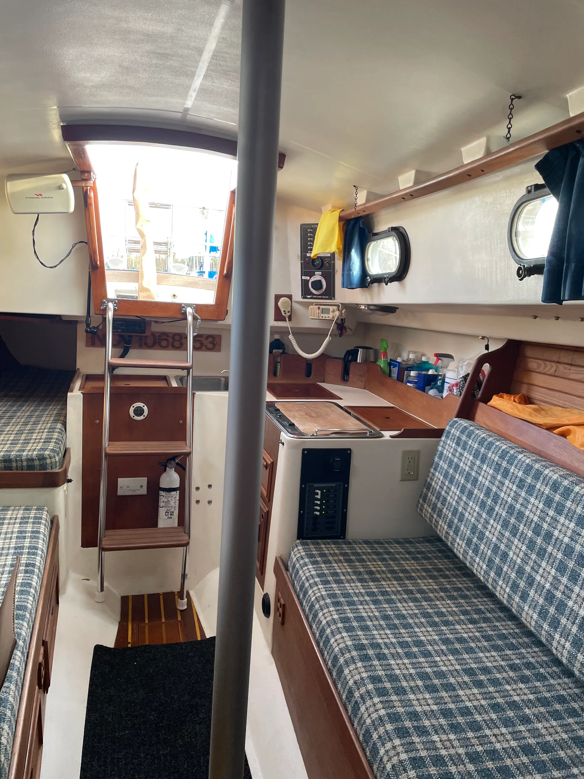 CAPE DORY 25 DIESEL in Alexandria, VA — photo 6