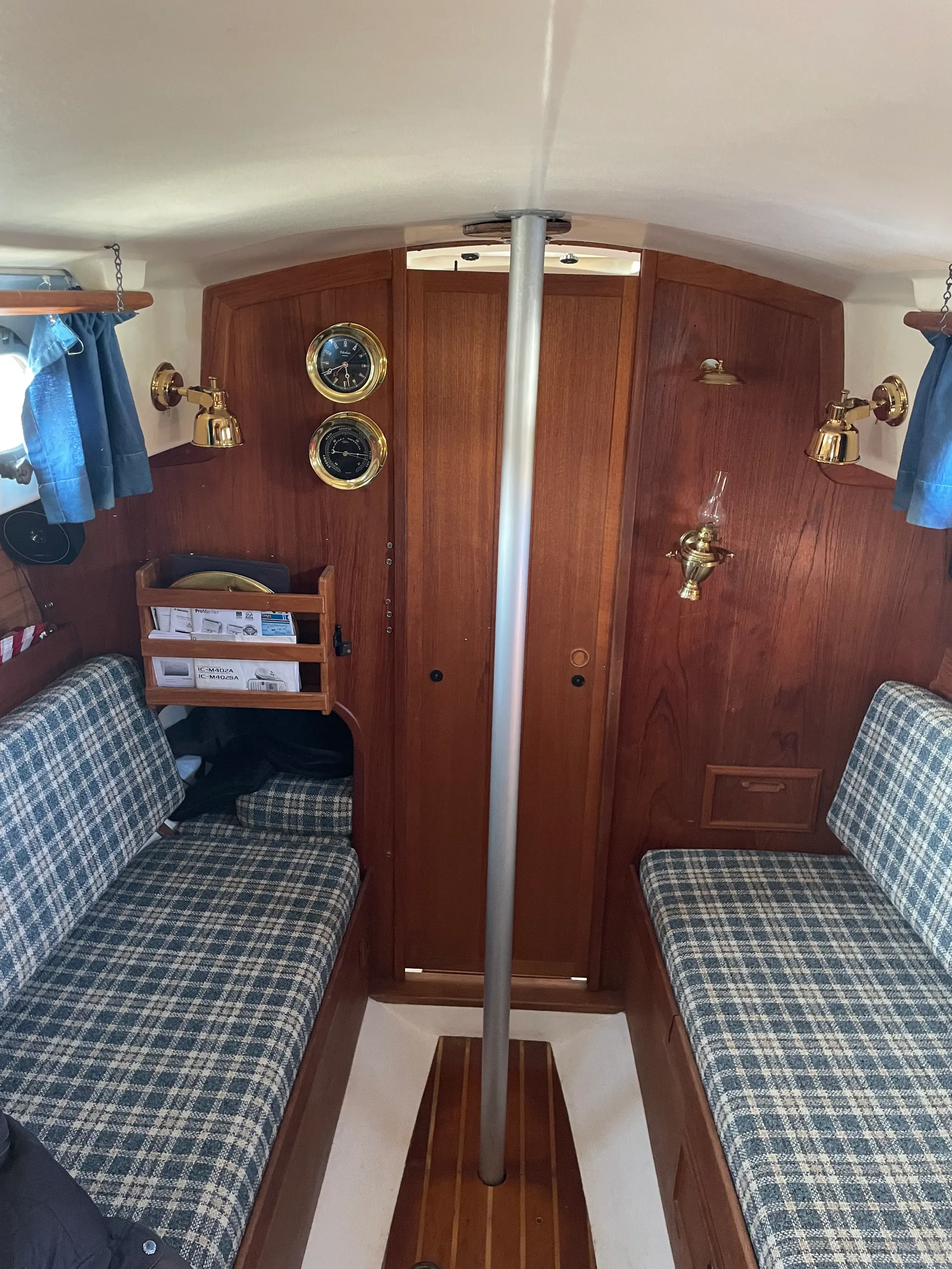 CAPE DORY 25 DIESEL in Alexandria, VA — photo 9