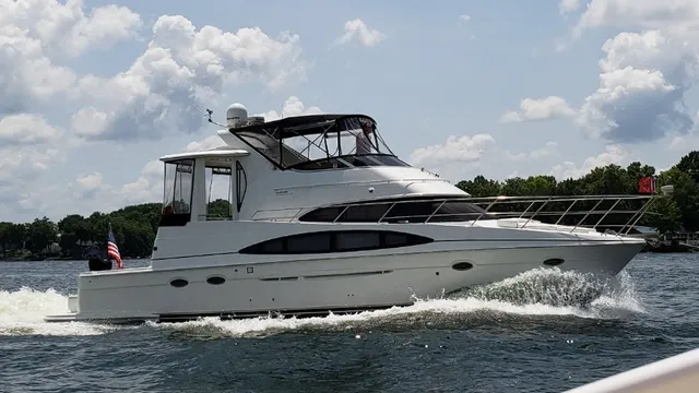 Rent a Carver Yachts motor yacht in Lake Ozark, MO near me