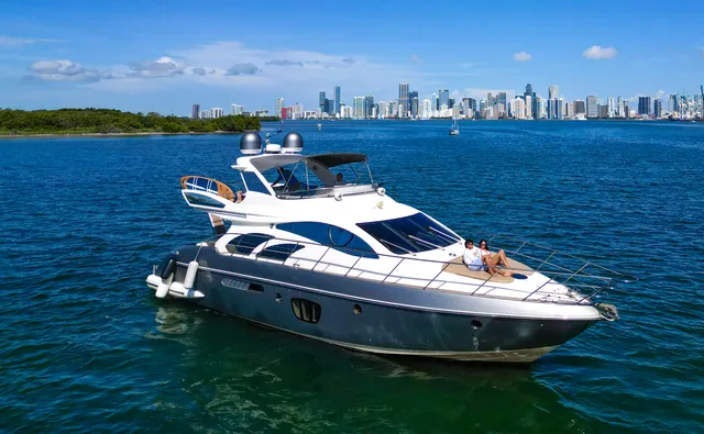 Rent a Azimut flybridge in Miami Beach, FL near me