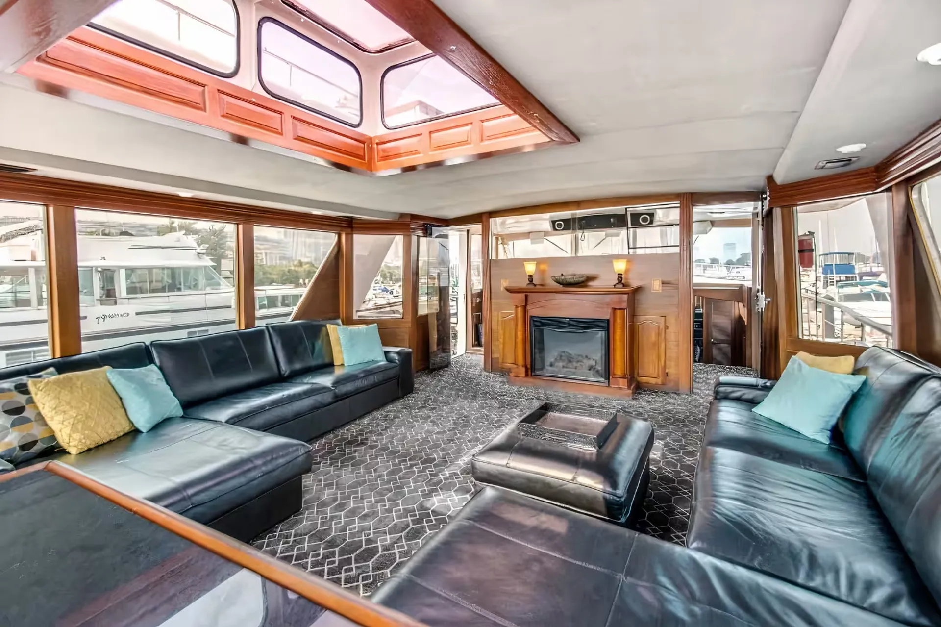 49 Passenger 72' Chris Craft Yacht - Perfect for Events!