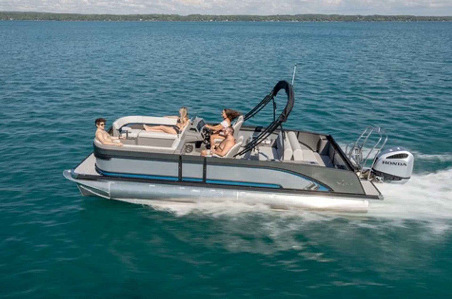 Qwest Pontoon 