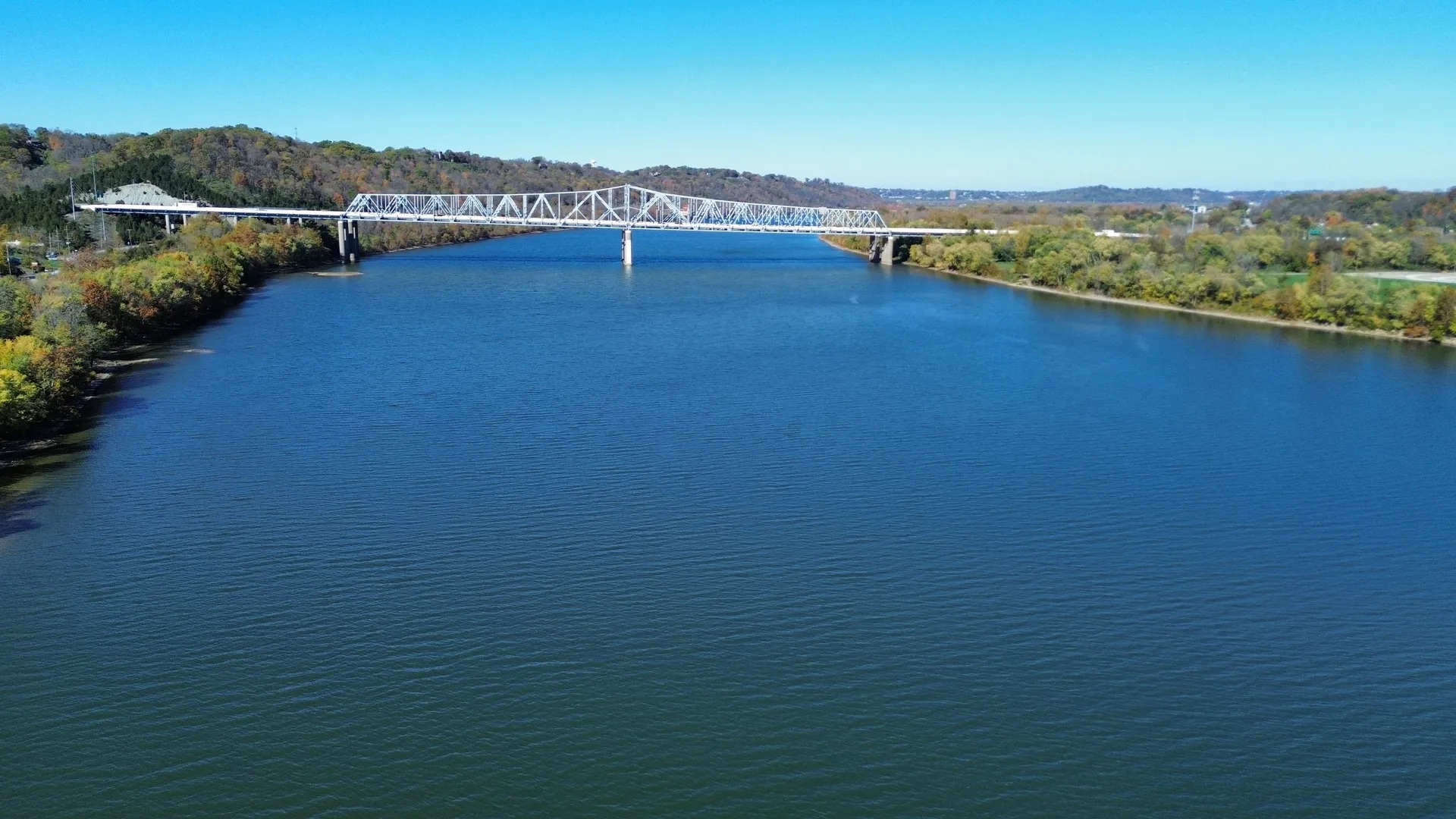 Sea Ray Boats 340 Sundancer  in Cincinnati, OH — photo 10