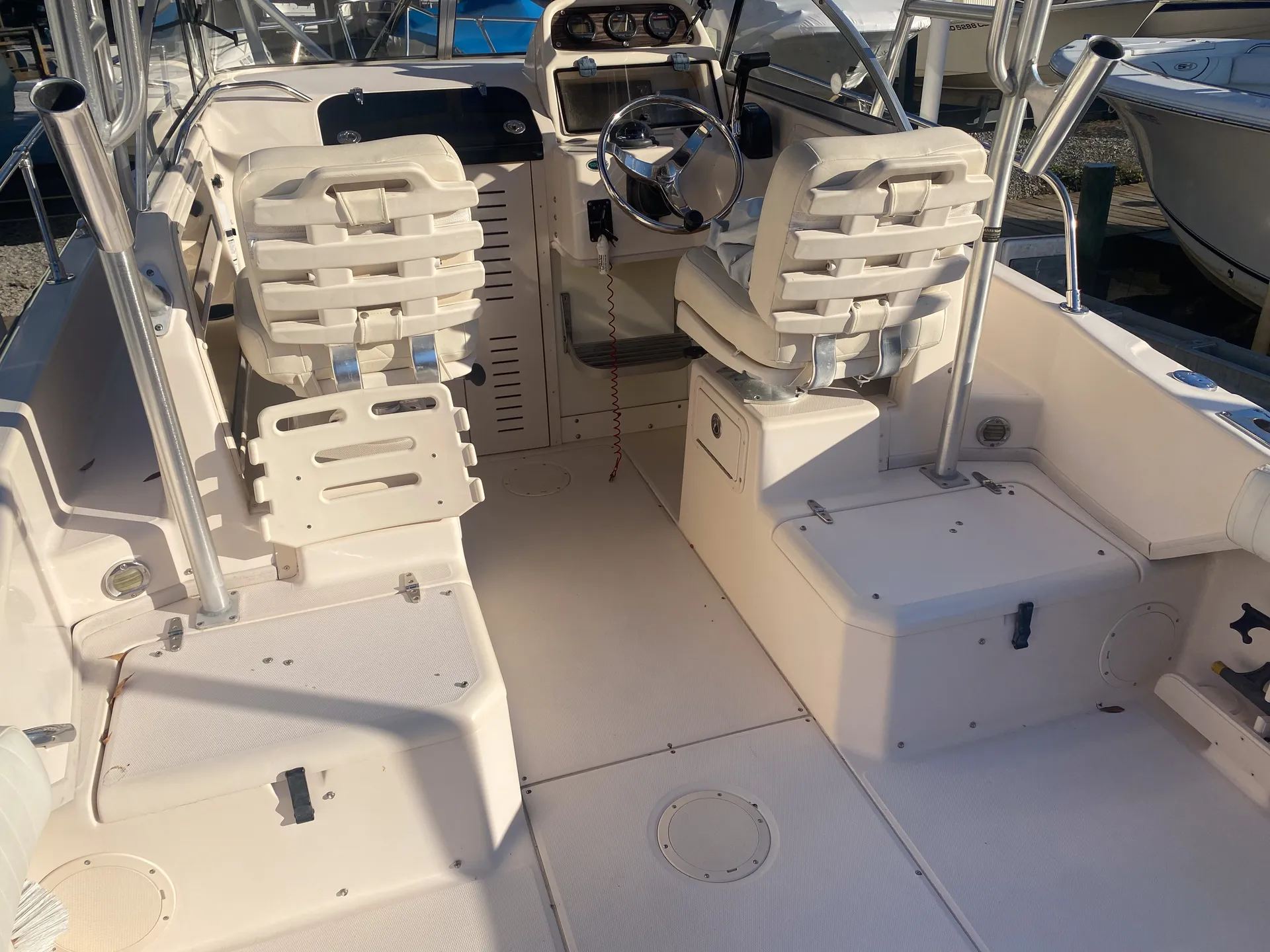 GRADY-WHITE BOATS 228G SEAFARER in Edgewater, MD — photo 10