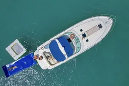 FREE DECOR| SEA RAY 37 YACHT! GET 1HR FREE Monday-Thursday!