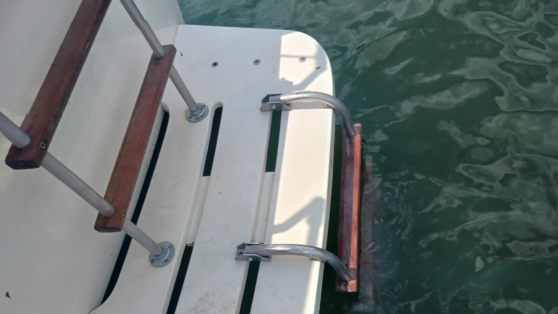 Chris Craft Catalina in Lake Ozark, MO — photo 10
