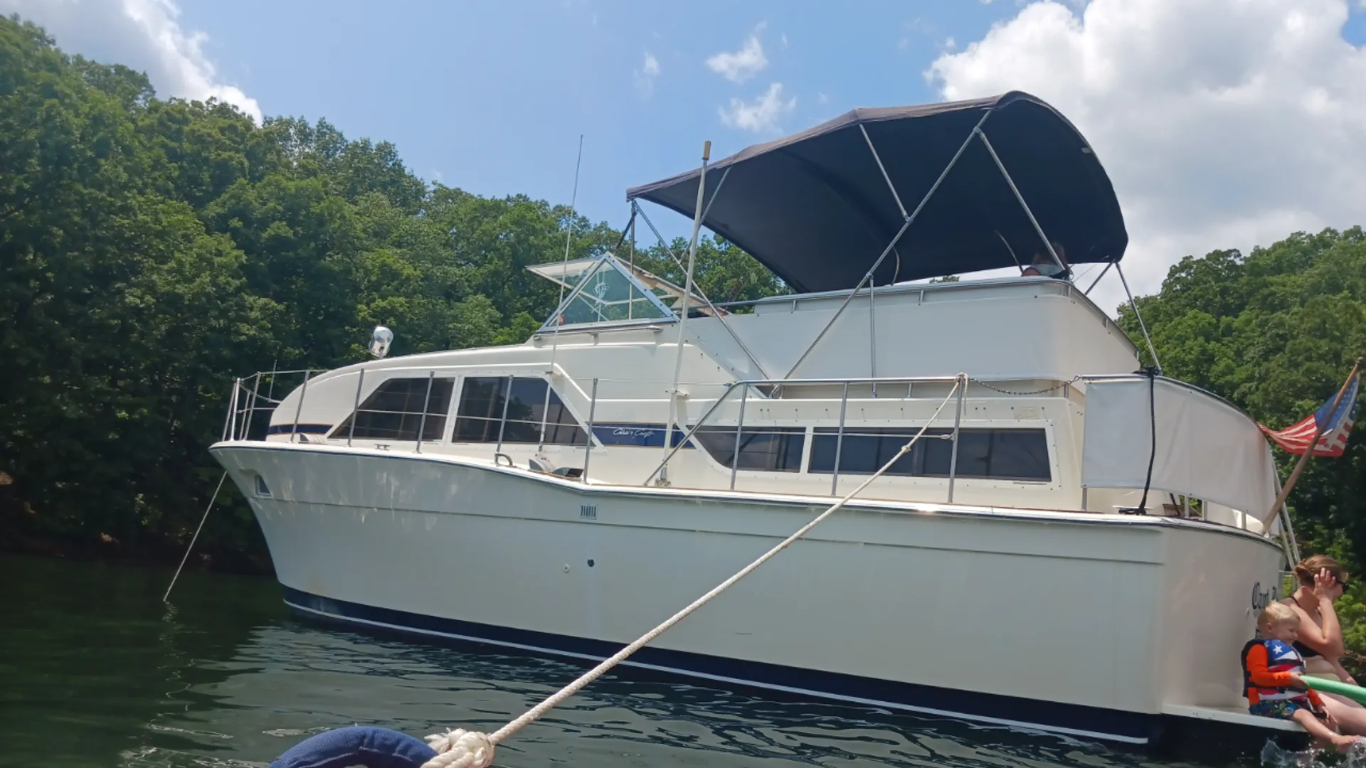 Chris Craft Catalina in Lake Ozark, MO — photo 8