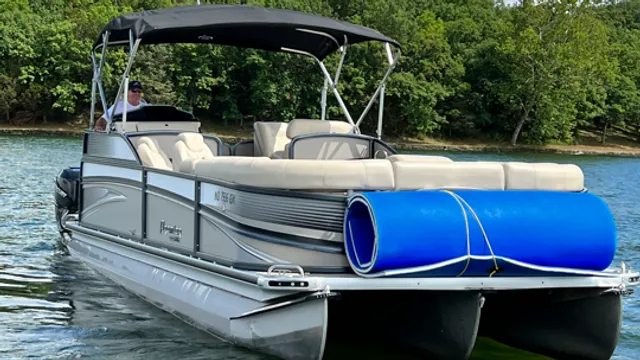 Rent a Premier Marine pontoon in Lake Ozark, MO near me