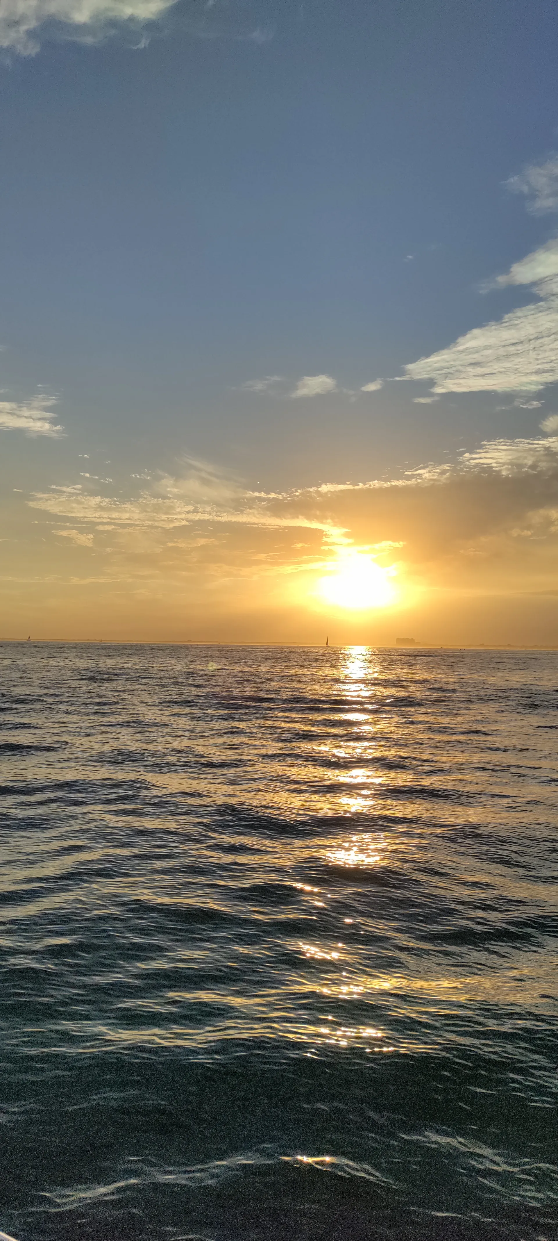 Elegant 46ft Sea Ray Sundancer – Your Ideal Getaway on Water!