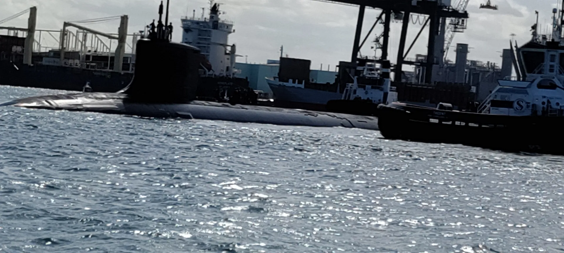 Elegant 46ft Sea Ray Sundancer – Your Ideal Getaway on Water!