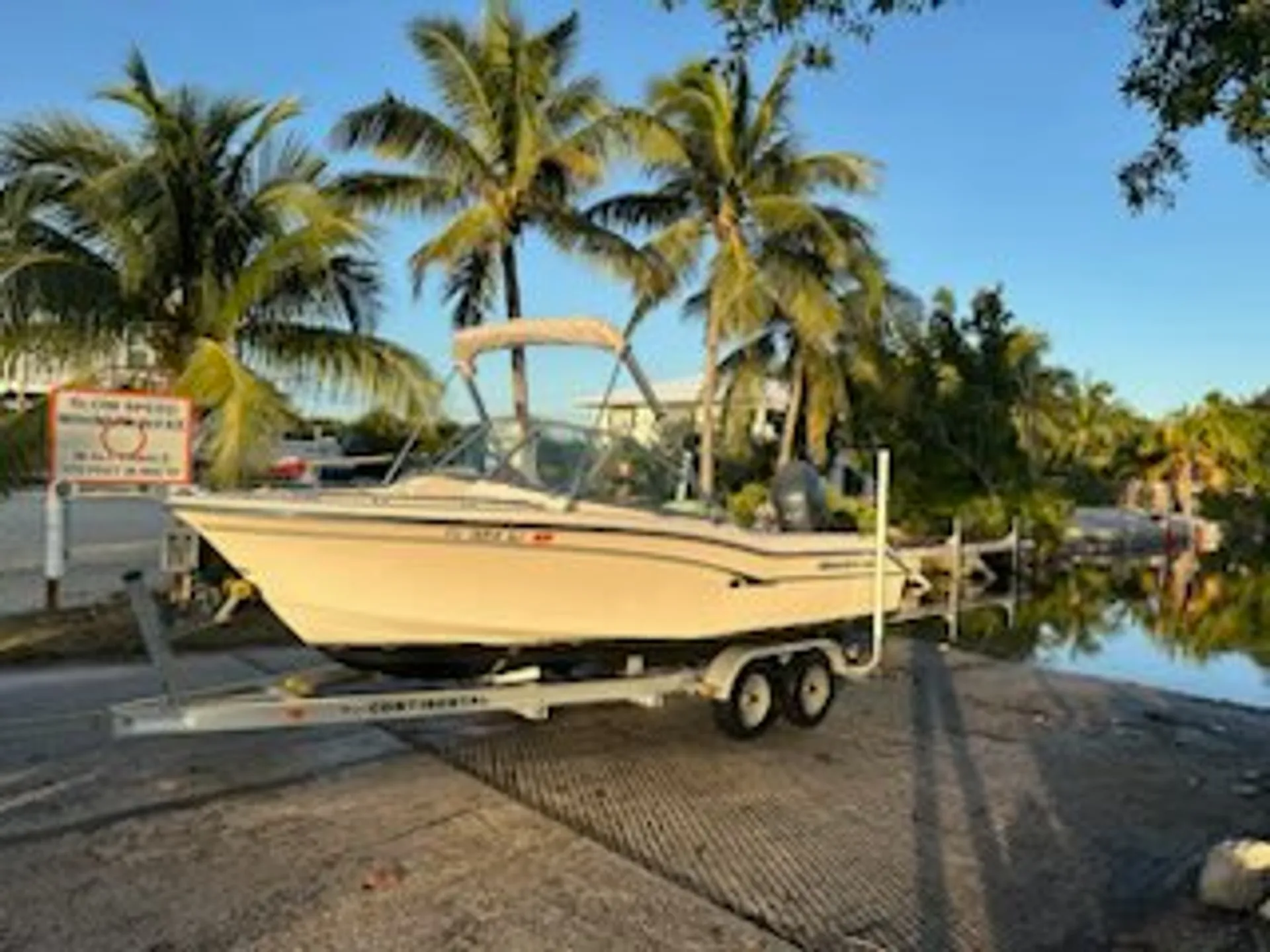 19 foot Grady White 192 Freedom with 150 hp Yamaha. Great family boat.