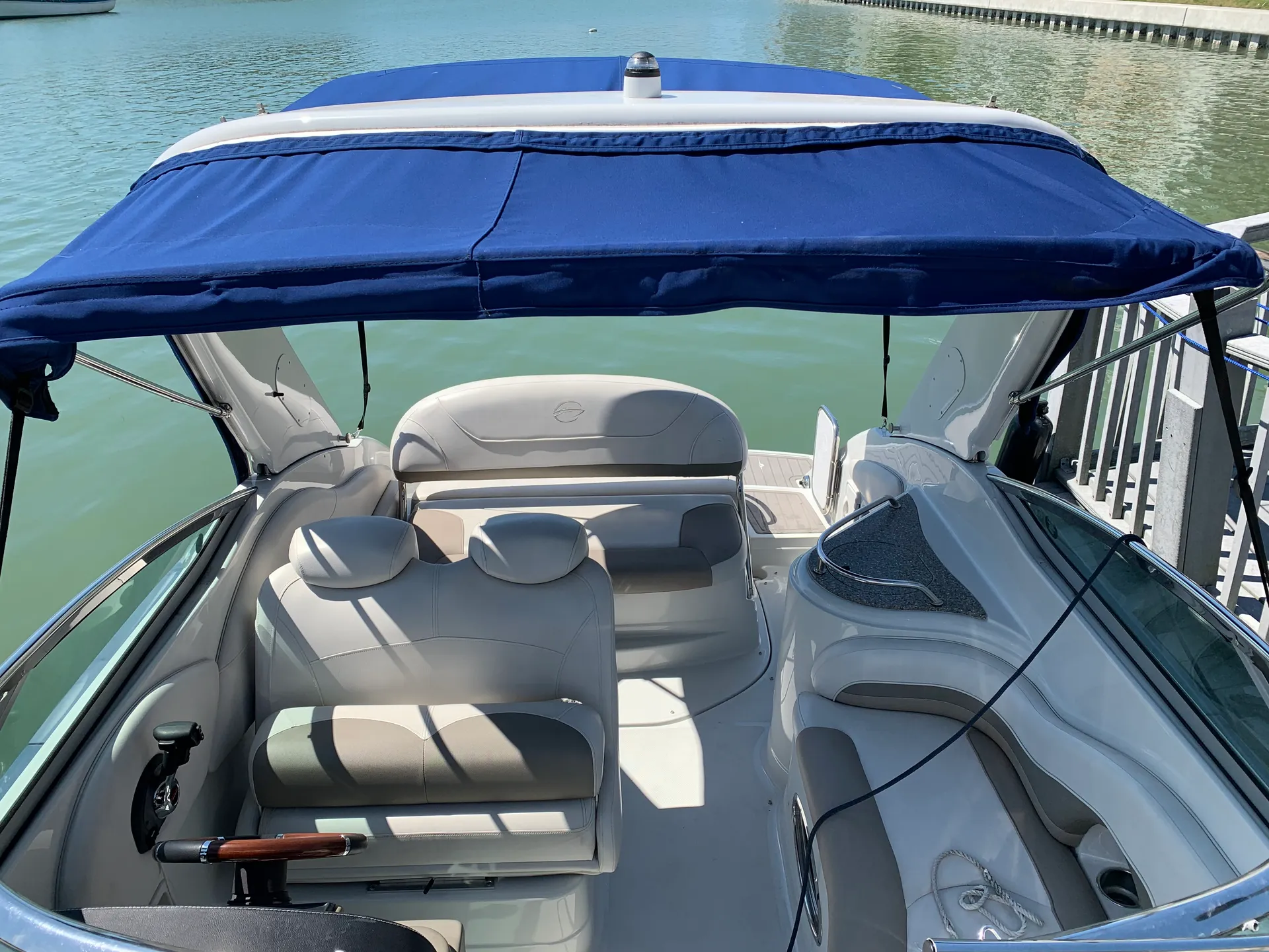 Explore the Gulf: Luxury Boat Rental Experience