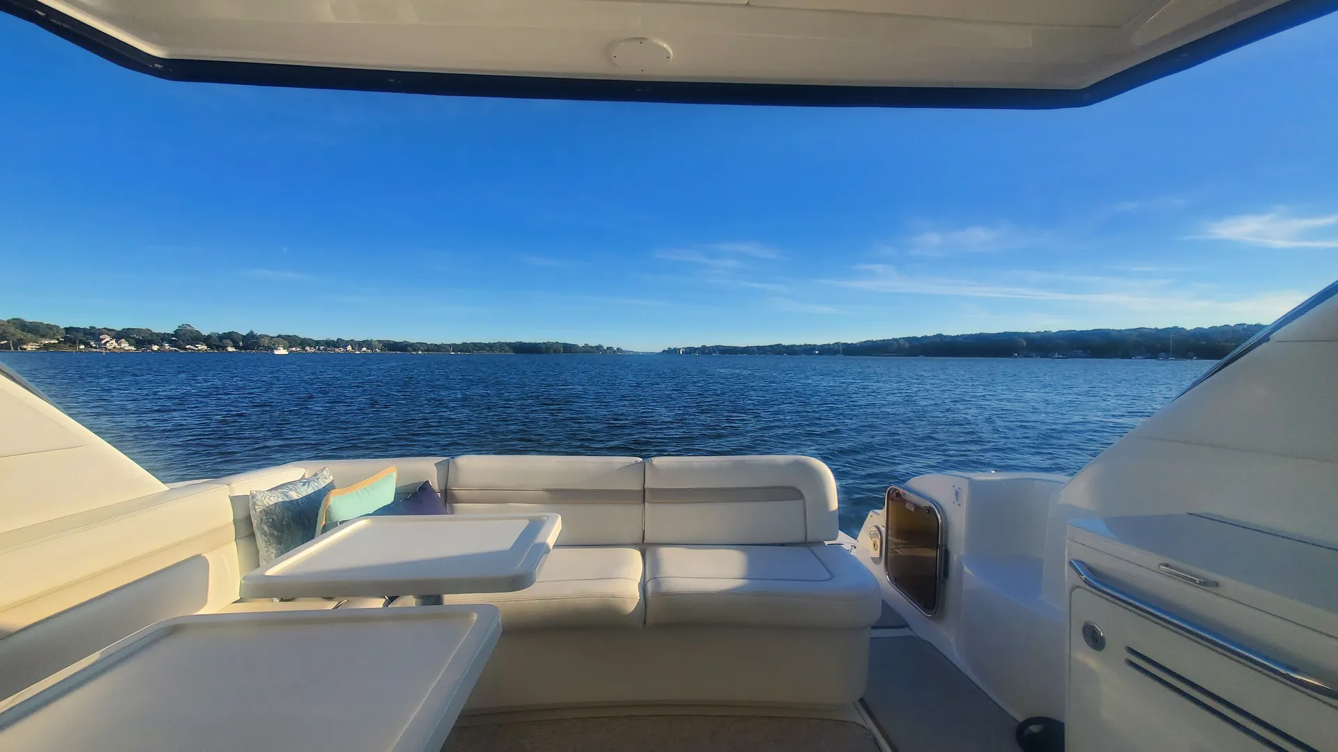 SEA RAY BOATS 470 SUNDANCER (ZEUS DRIVE) in Portsmouth, RI — photo 6